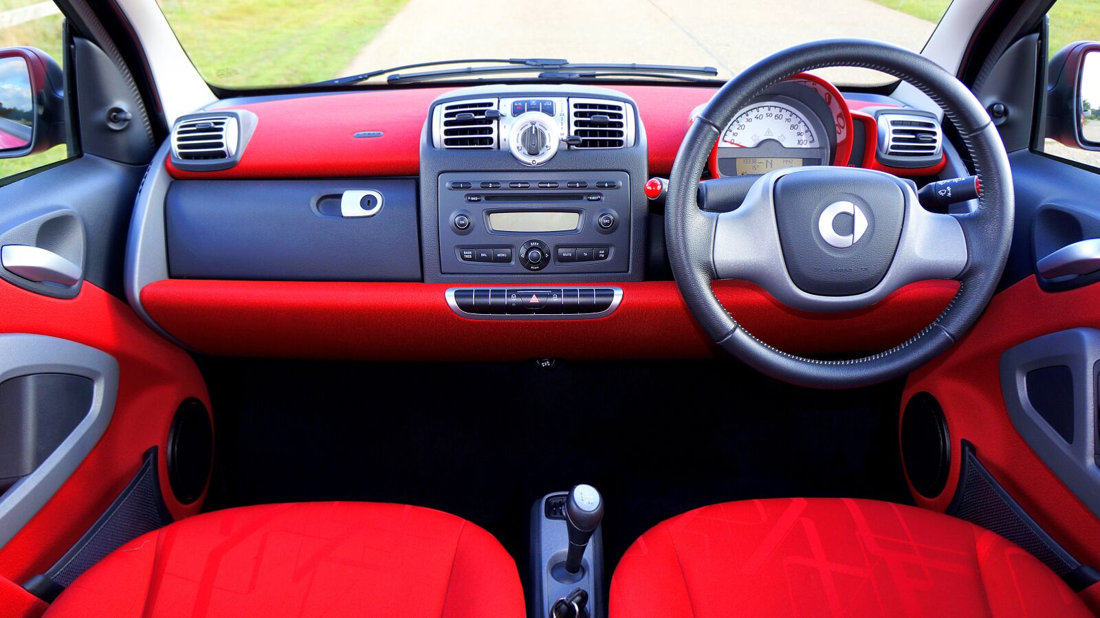 Sony Alpha NEX-5N sample photo. Car, interior, seats photography