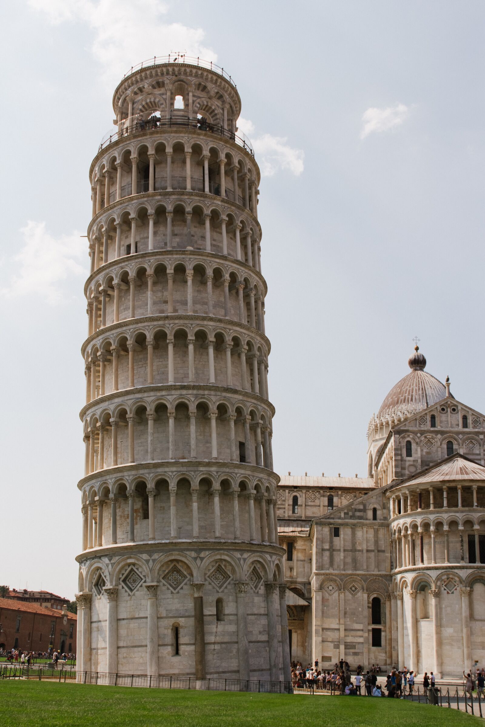 Canon EOS 60D sample photo. Pisa, italy, the leaning photography