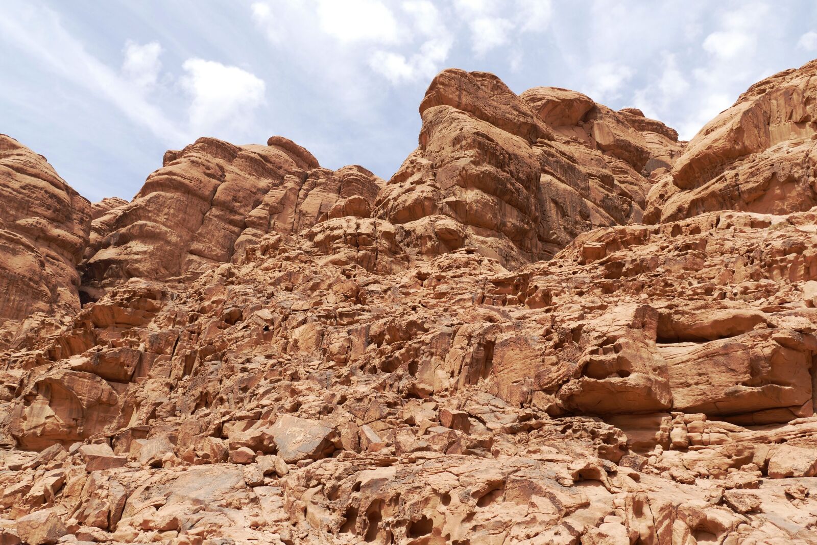 Panasonic Lumix DMC-FZ1000 sample photo. Jordan, desert, sand stone photography