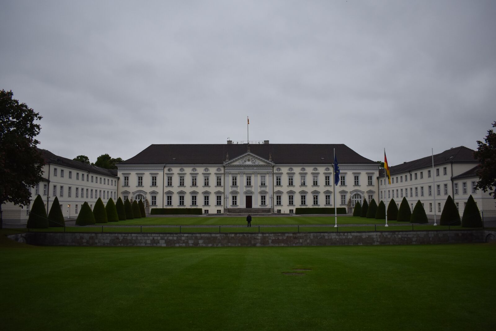Nikon D3400 sample photo. Berlin, castle bellevue, white photography