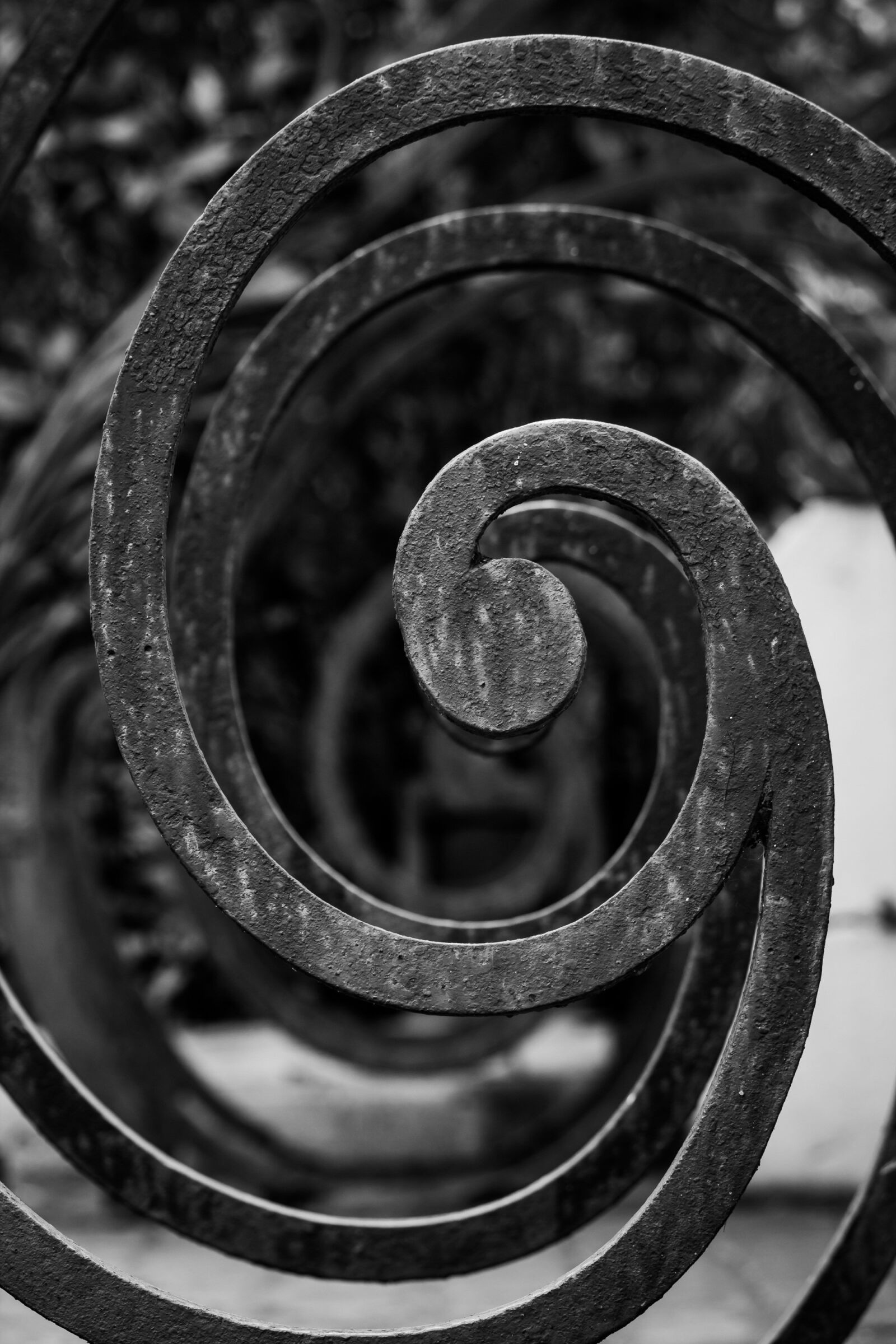 Canon EOS 600D (Rebel EOS T3i / EOS Kiss X5) sample photo. Metal, figure, symbol photography