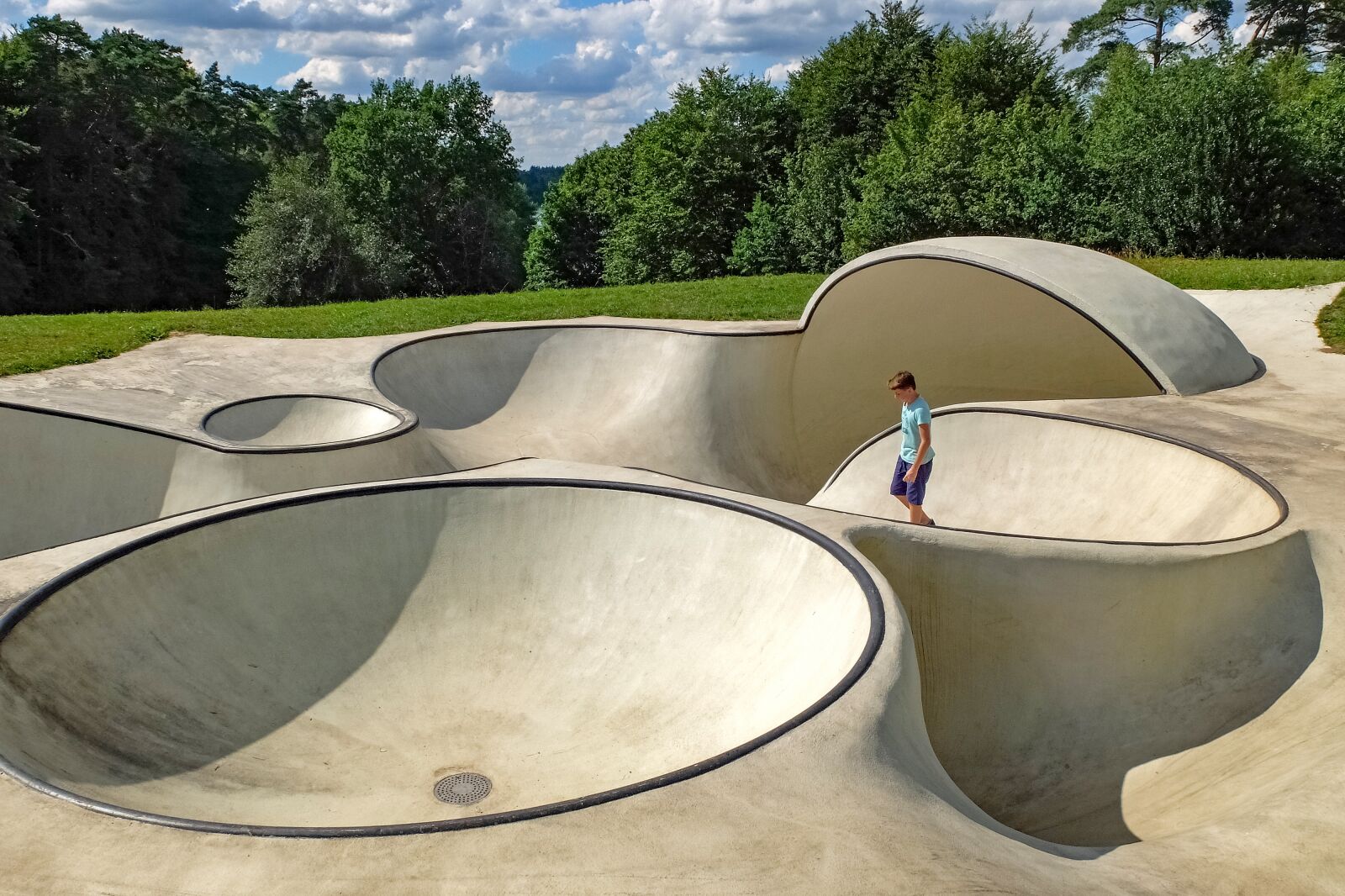 Fujifilm X30 sample photo. Skate park, skateboard, child photography