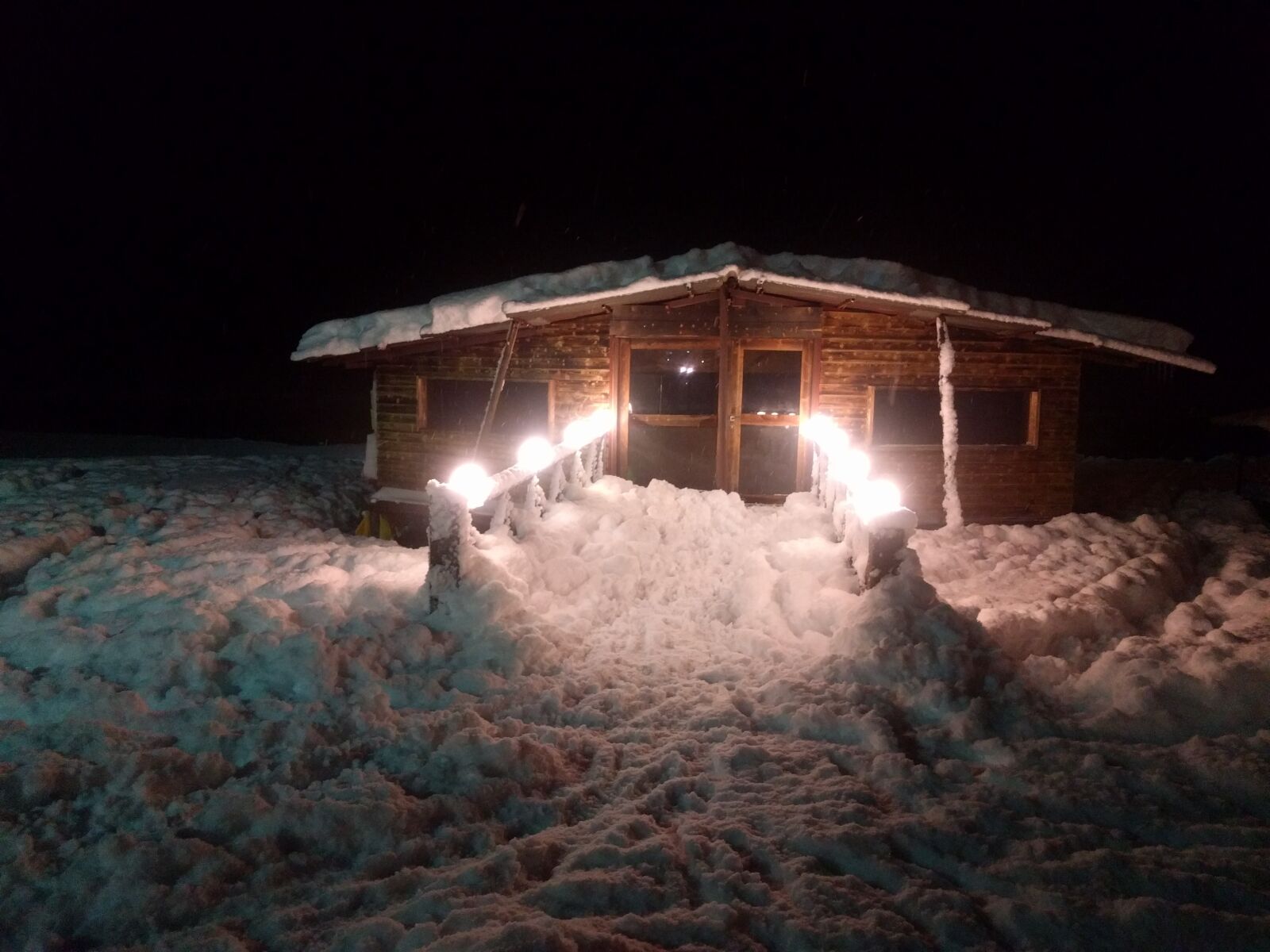 LG Nexus 5X sample photo. Beach, cottage, snow, snow photography