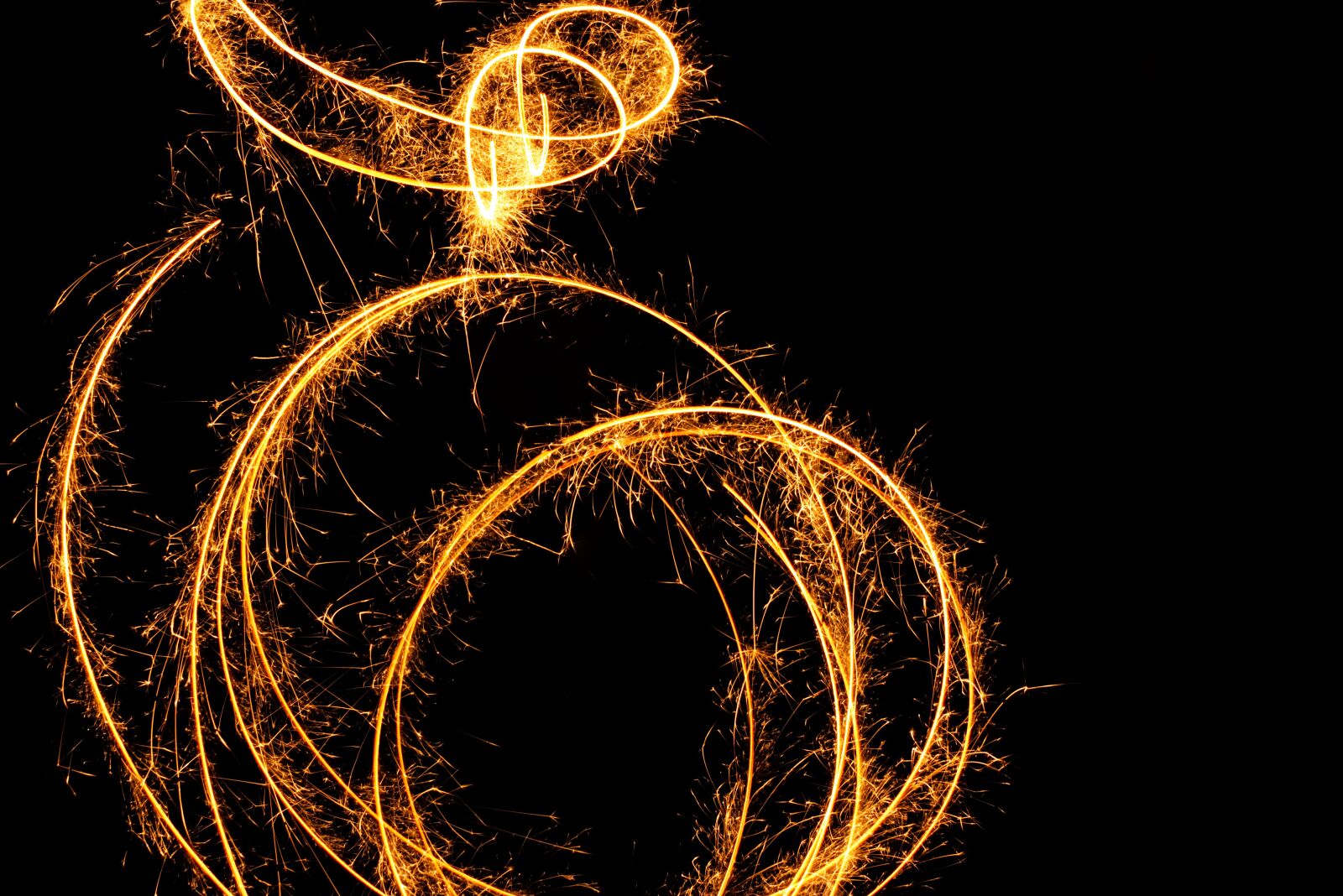 Canon EOS 700D (EOS Rebel T5i / EOS Kiss X7i) sample photo. Sparkler, radio, shower of photography