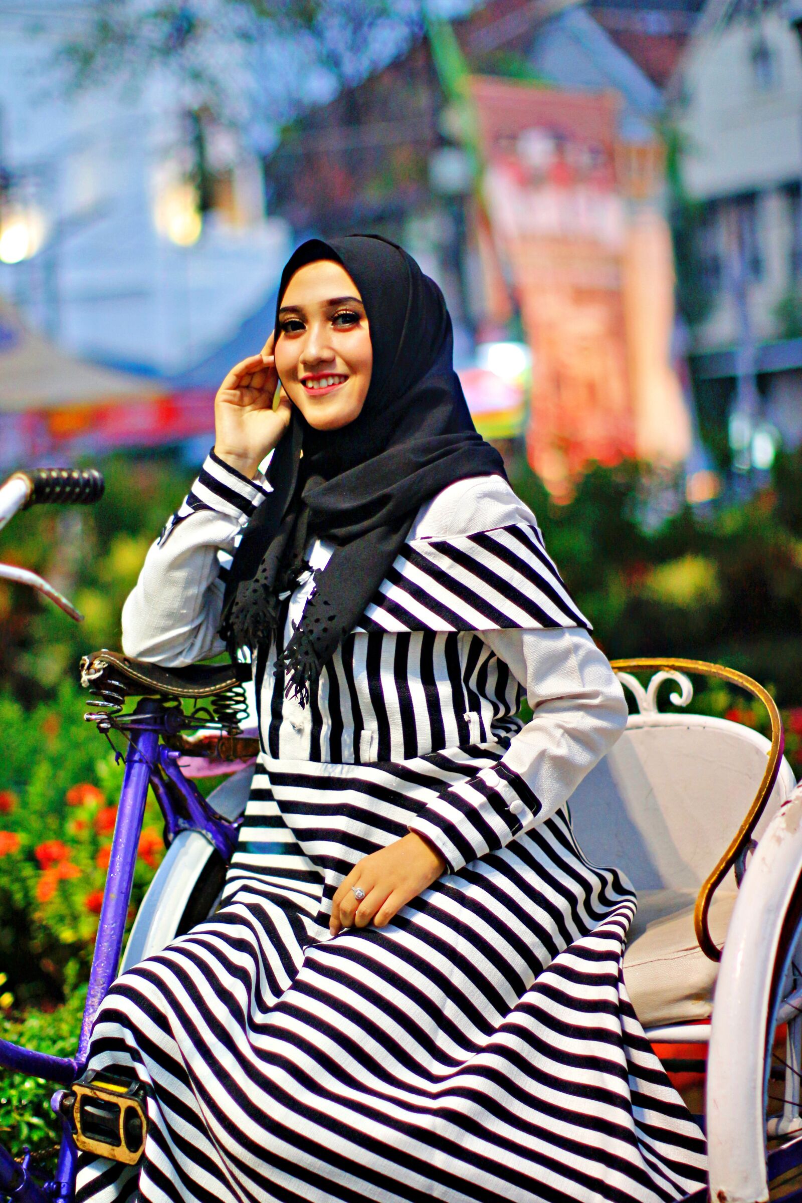 Canon EOS 650D (EOS Rebel T4i / EOS Kiss X6i) + Canon EF 50mm F1.2L USM sample photo. Hijab, beauty, islam photography