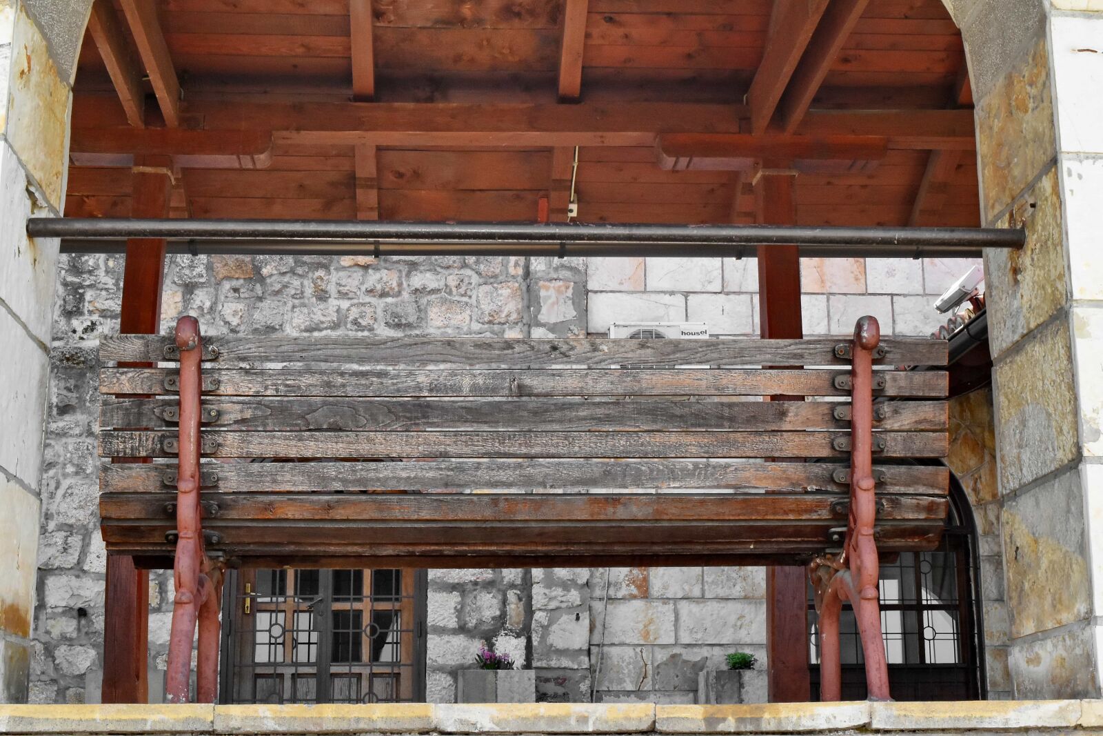 Nikon D5500 sample photo. Bench, furniture, terrace, building photography