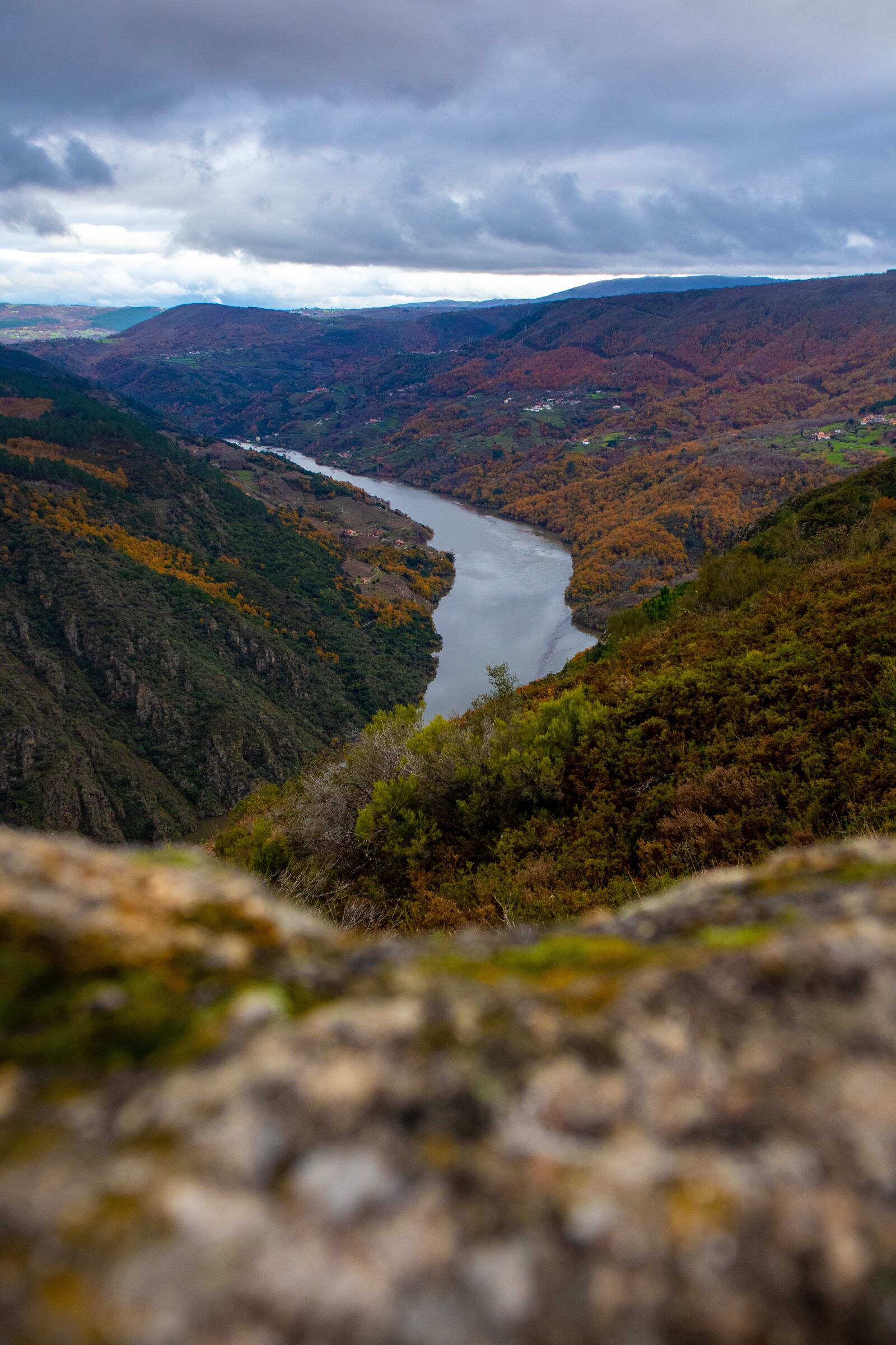 Canon EOS M100 sample photo. Mountain, ravine, throat photography