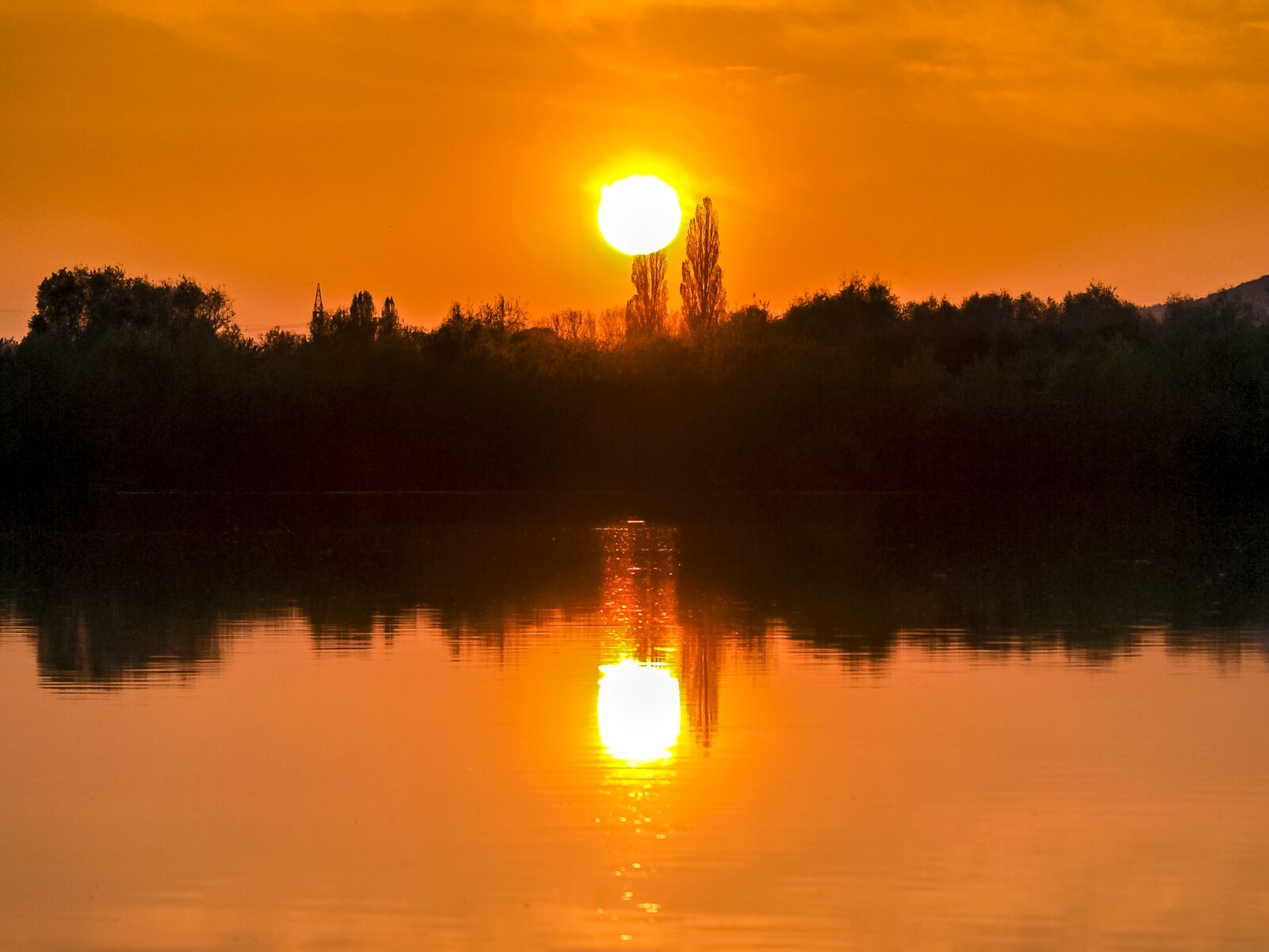 Olympus E-3 sample photo. Gravel pond, pond, water photography