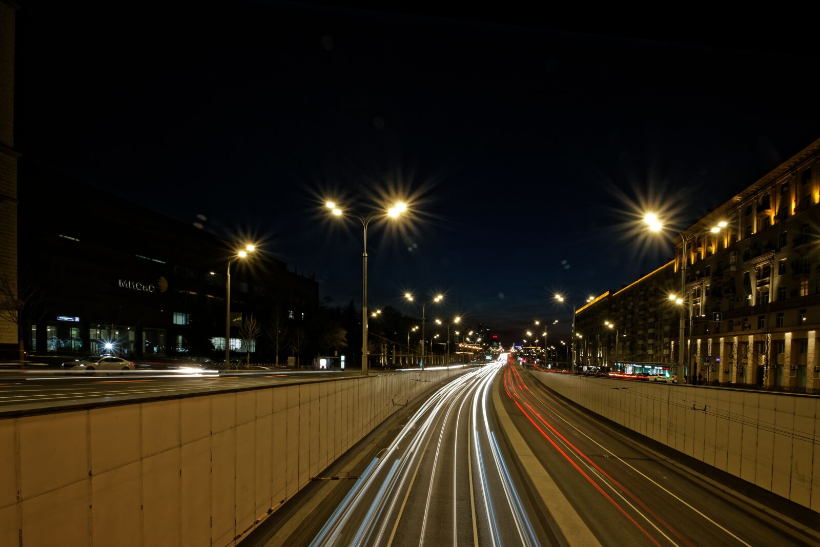 Canon EOS 500D (EOS Rebel T1i / EOS Kiss X3) sample photo. Landscape, city, lights photography