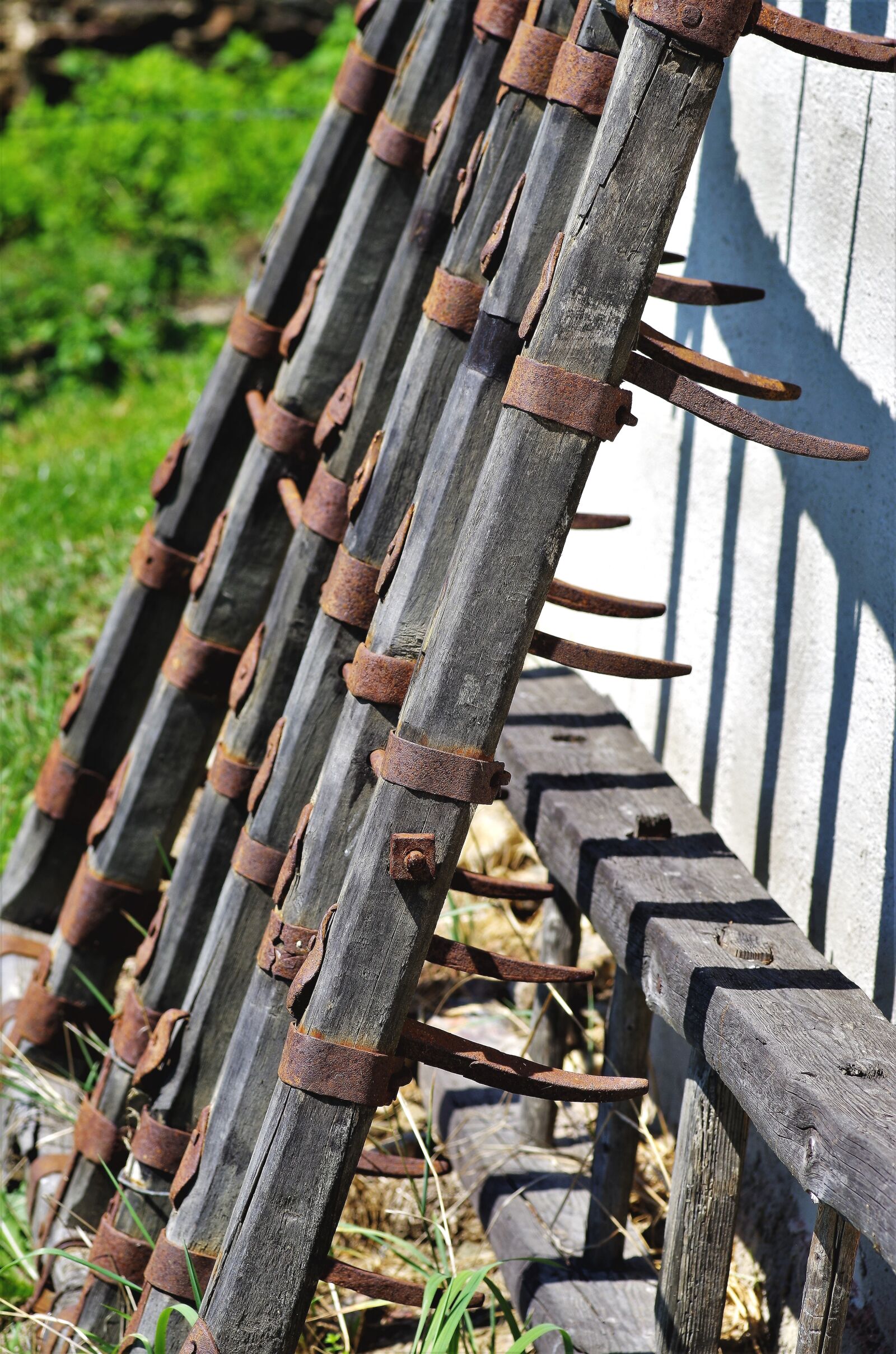 Pentax K-30 sample photo. Harrow, old, wood photography