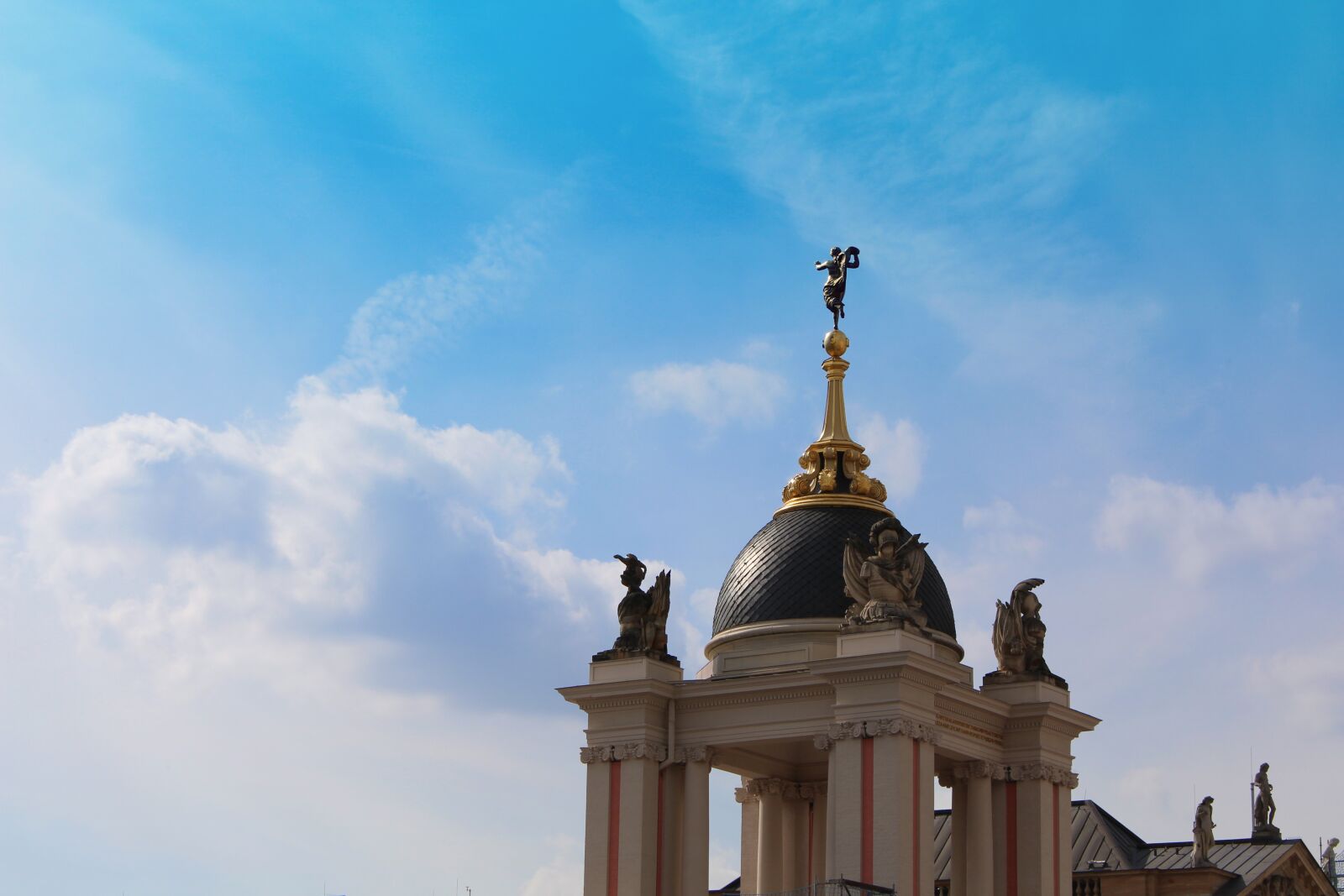 Canon EOS 700D (EOS Rebel T5i / EOS Kiss X7i) sample photo. Potsdam, at the old photography