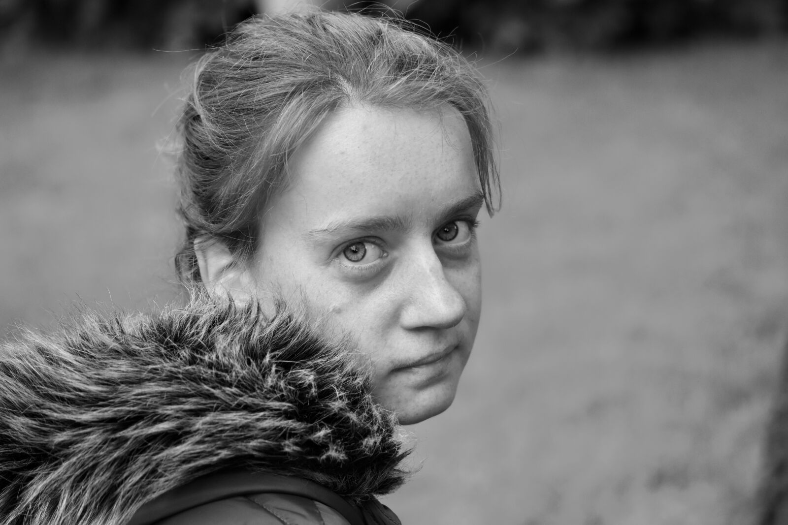 Nikon D5600 sample photo. Girl, black and white photography