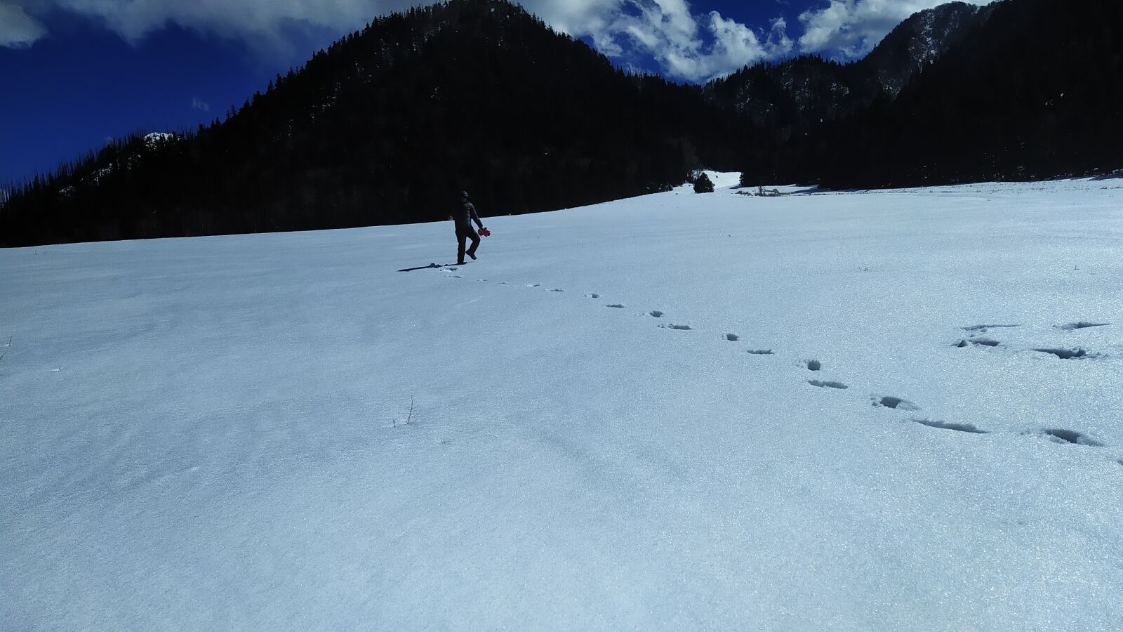 Xiaomi Redmi Note 7 sample photo. Mountains, hills, snowfall photography