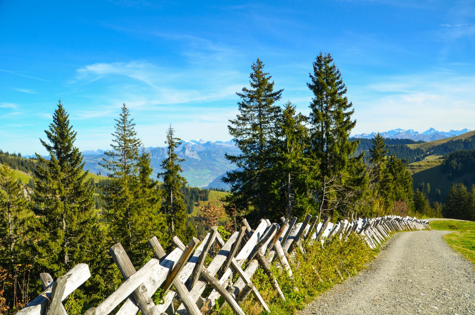 Nikon D7000 sample photo. Hiking, trail, distant view photography