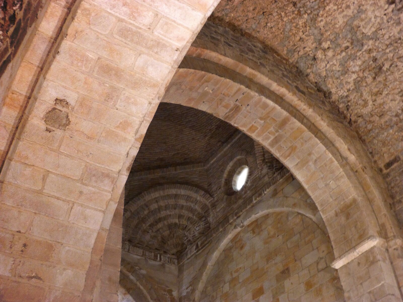 Panasonic DMC-FZ62 sample photo. Navarre, aralar, church photography