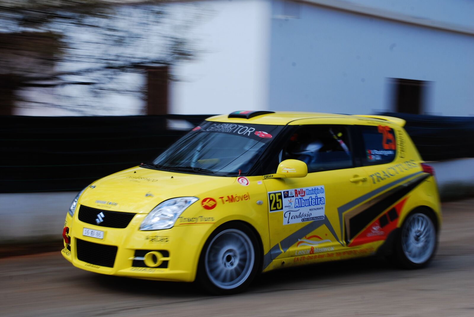 Nikon D80 sample photo. Mini, red bull, however, photography