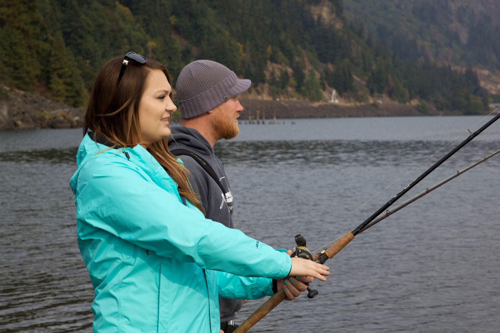 Canon EOS 5D Mark II sample photo. Boyfriend, girlfriend, fishing, together photography