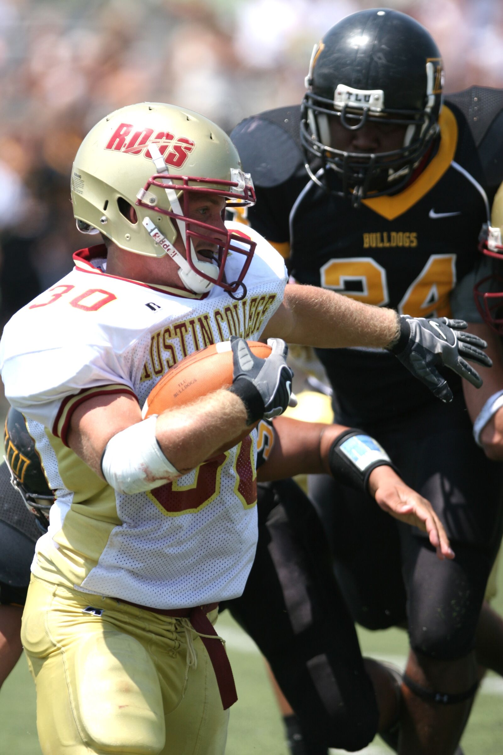 Canon EOS 20D sample photo. American football, football, football photography