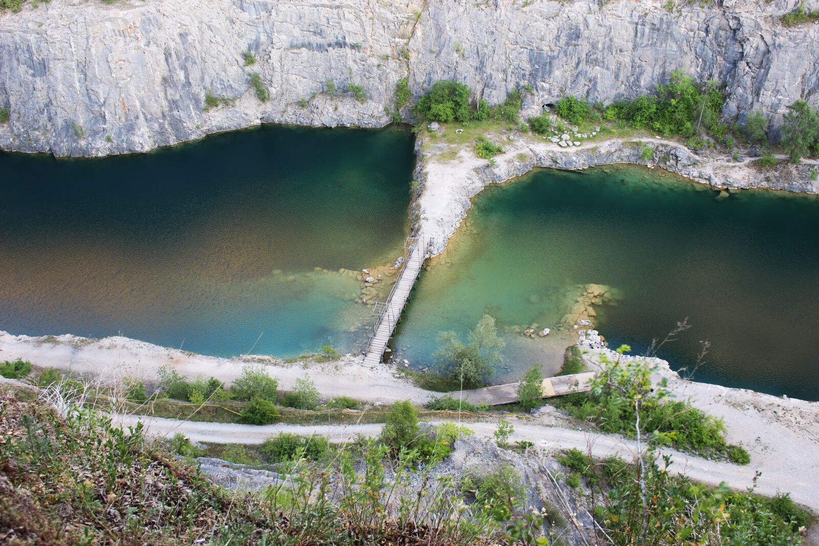 Canon EOS 100D (EOS Rebel SL1 / EOS Kiss X7) sample photo. Czech republic, limestone quarry photography
