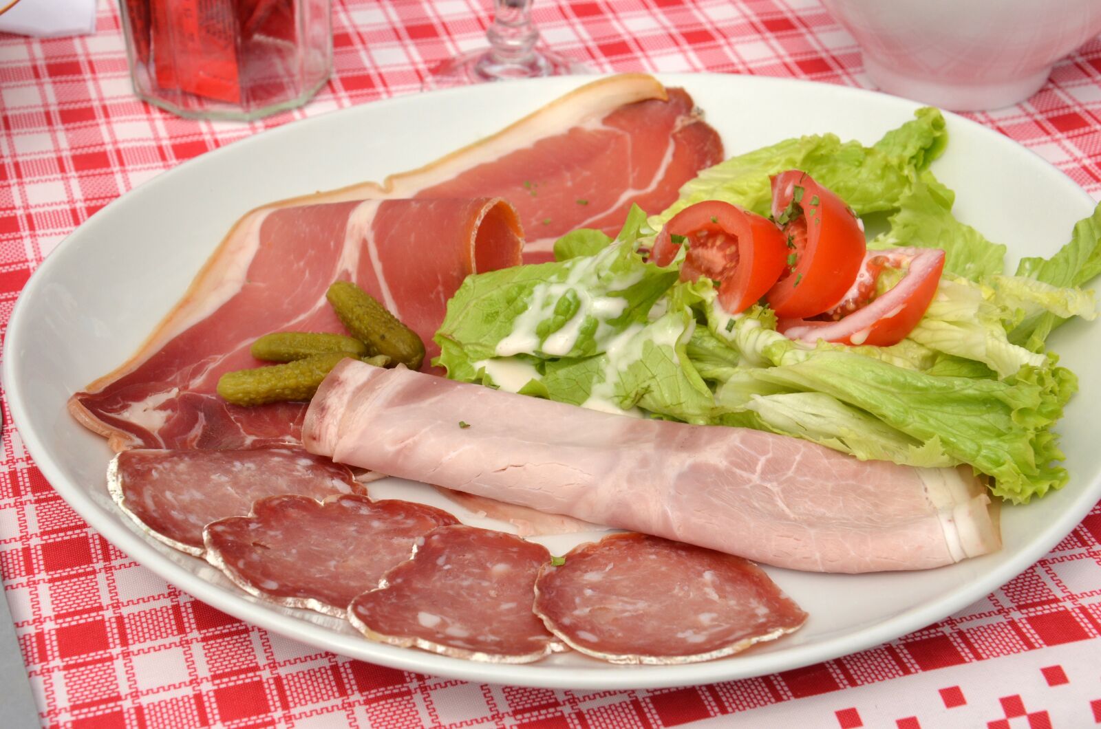 Nikon D5100 sample photo. Delicatessen, ham, salad photography