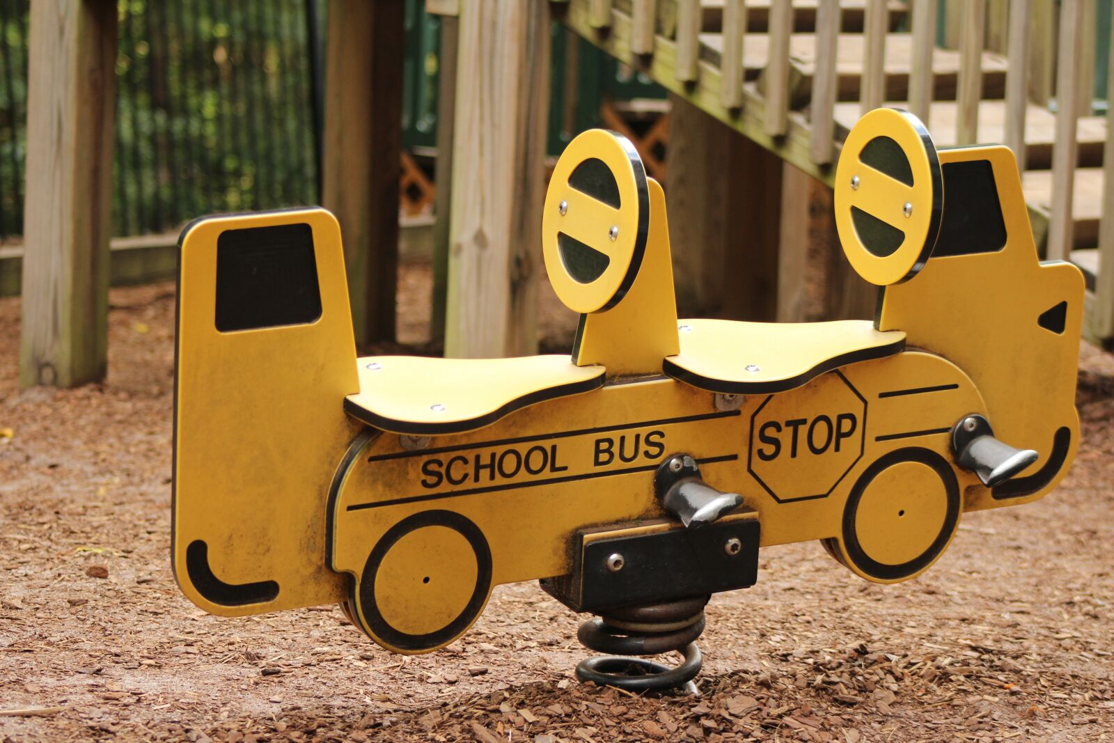 Canon EF 75-300mm f/4-5.6 sample photo. School, school bus, playground photography