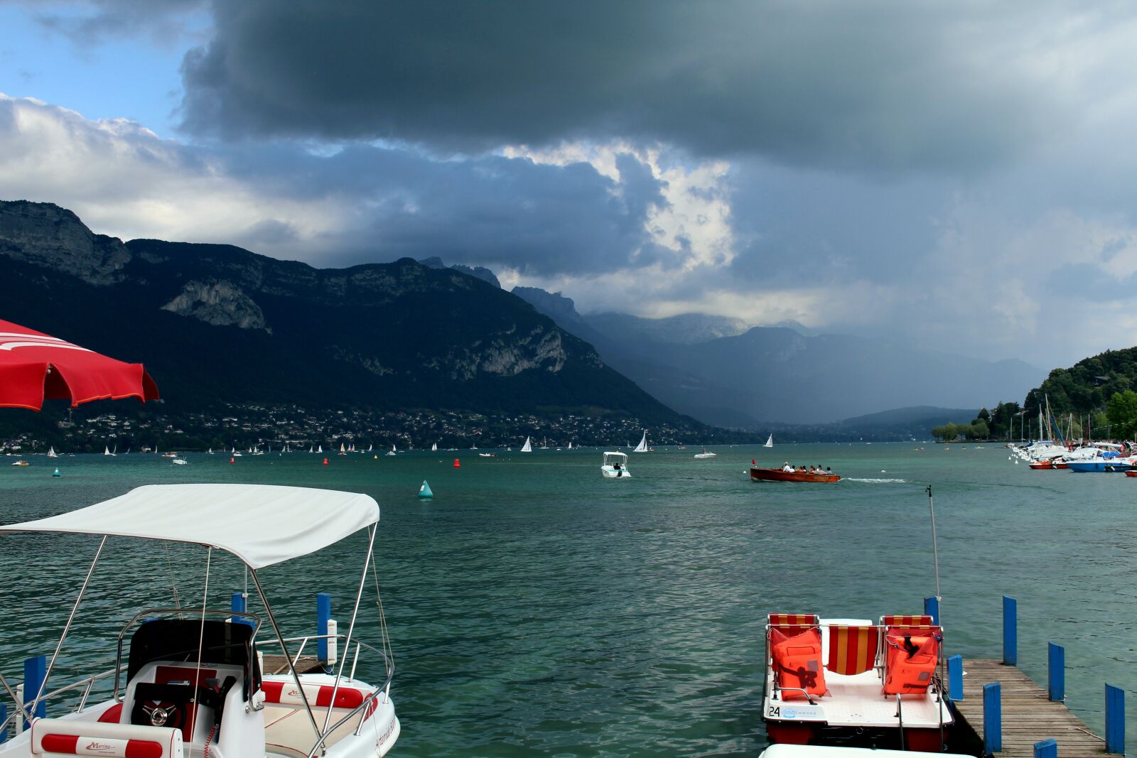 Canon EOS 700D (EOS Rebel T5i / EOS Kiss X7i) sample photo. Storm, thunderstorm, clouds photography