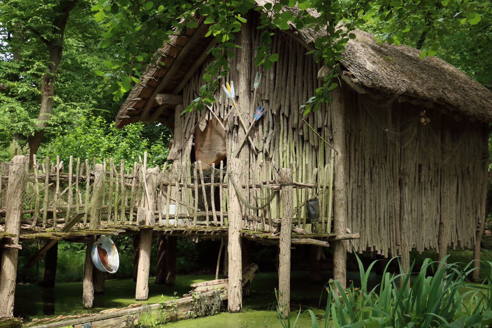 Canon EOS 750D (EOS Rebel T6i / EOS Kiss X8i) sample photo. House, wood, old house photography