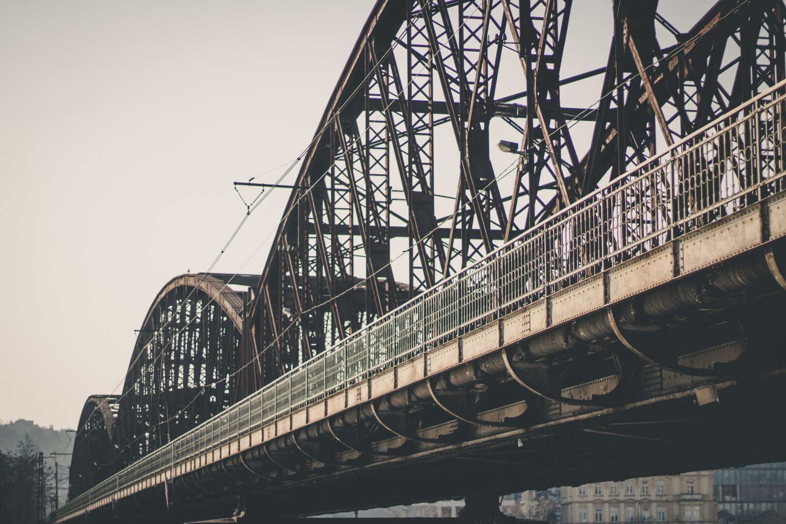 Canon EOS 100D (EOS Rebel SL1 / EOS Kiss X7) sample photo. Bridge, railway, trolley photography