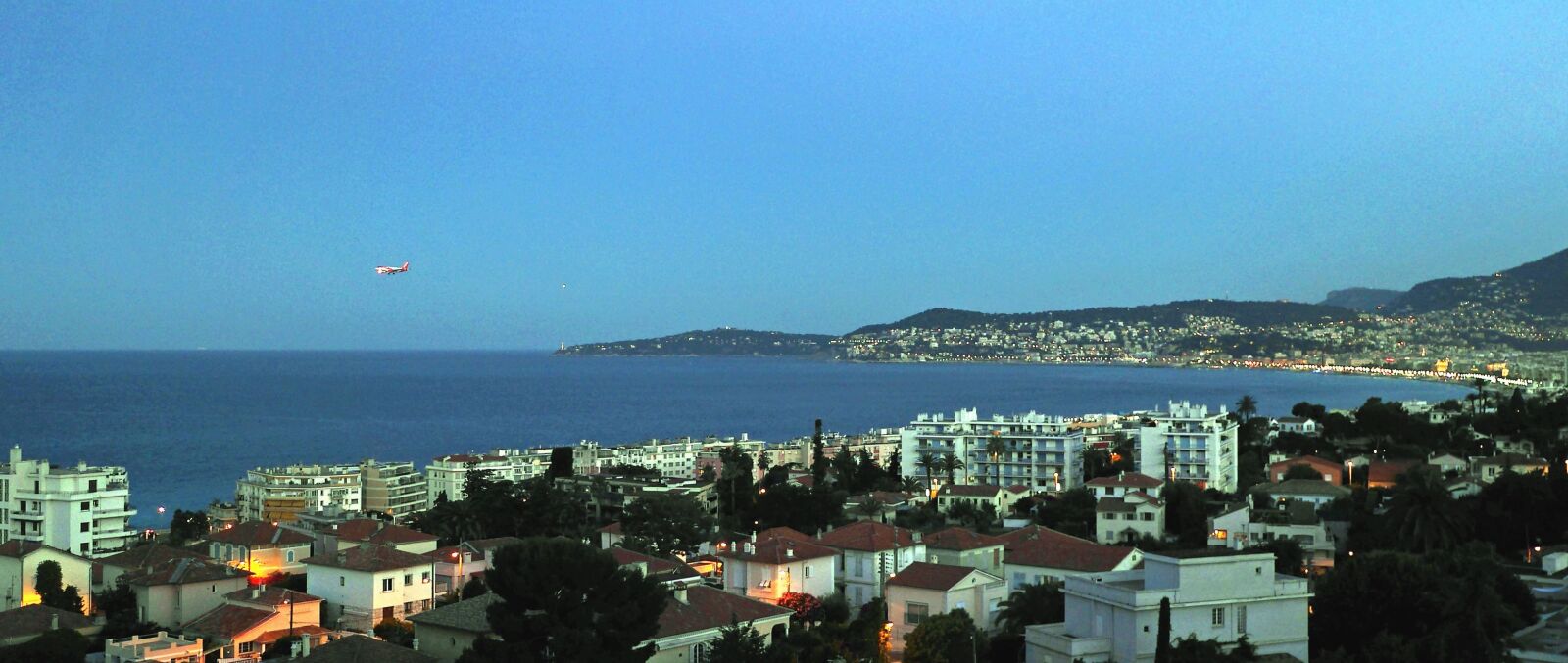 Panasonic Lumix DMC-GH3 sample photo. Coast, city, sea, water photography
