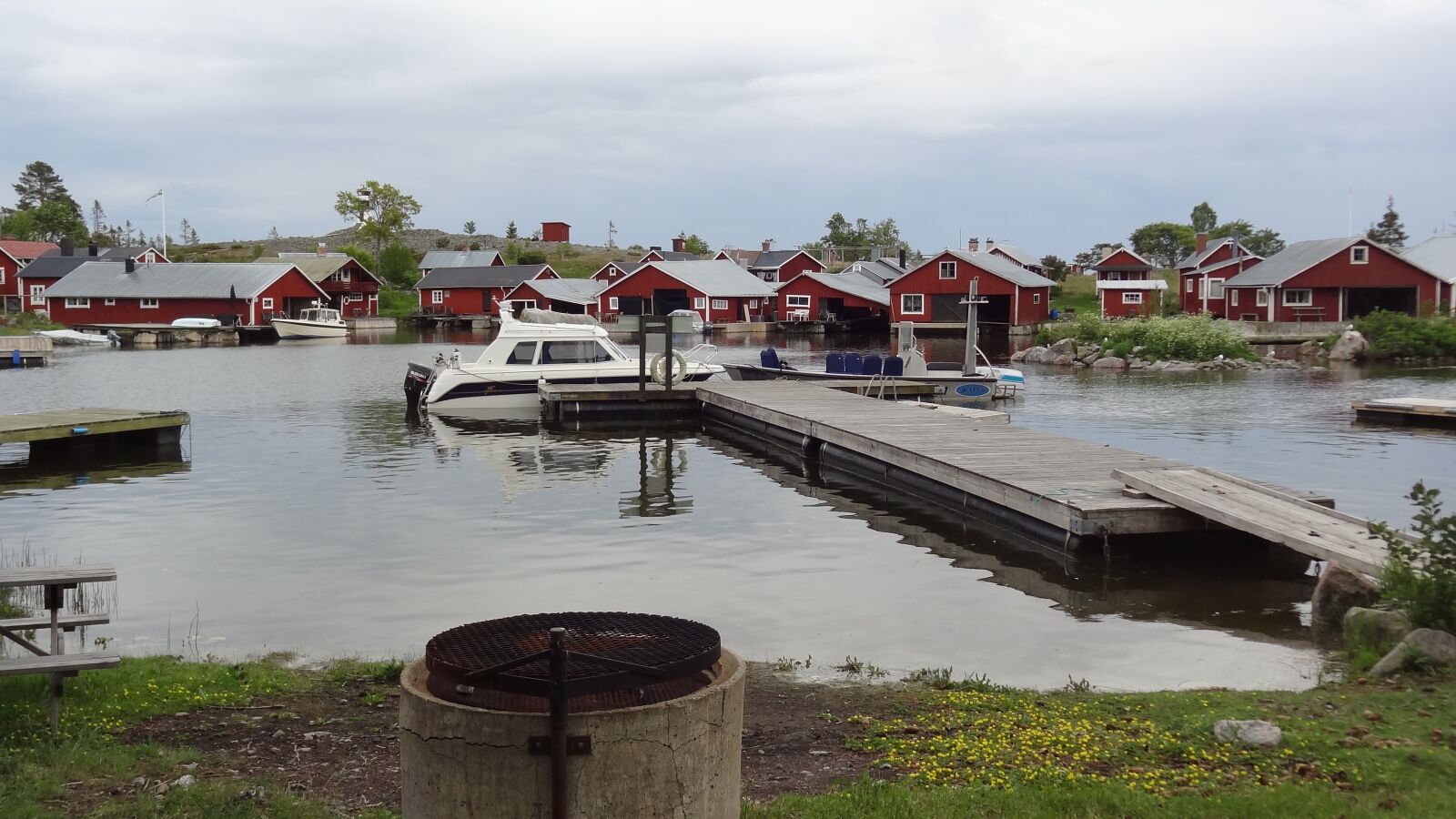 Sony Cyber-shot DSC-HX9V sample photo. S derhamn's archipelago, pr photography