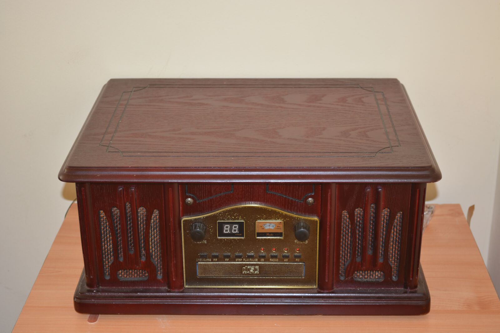 Nikon D5200 sample photo. Radio, retro, vintage photography