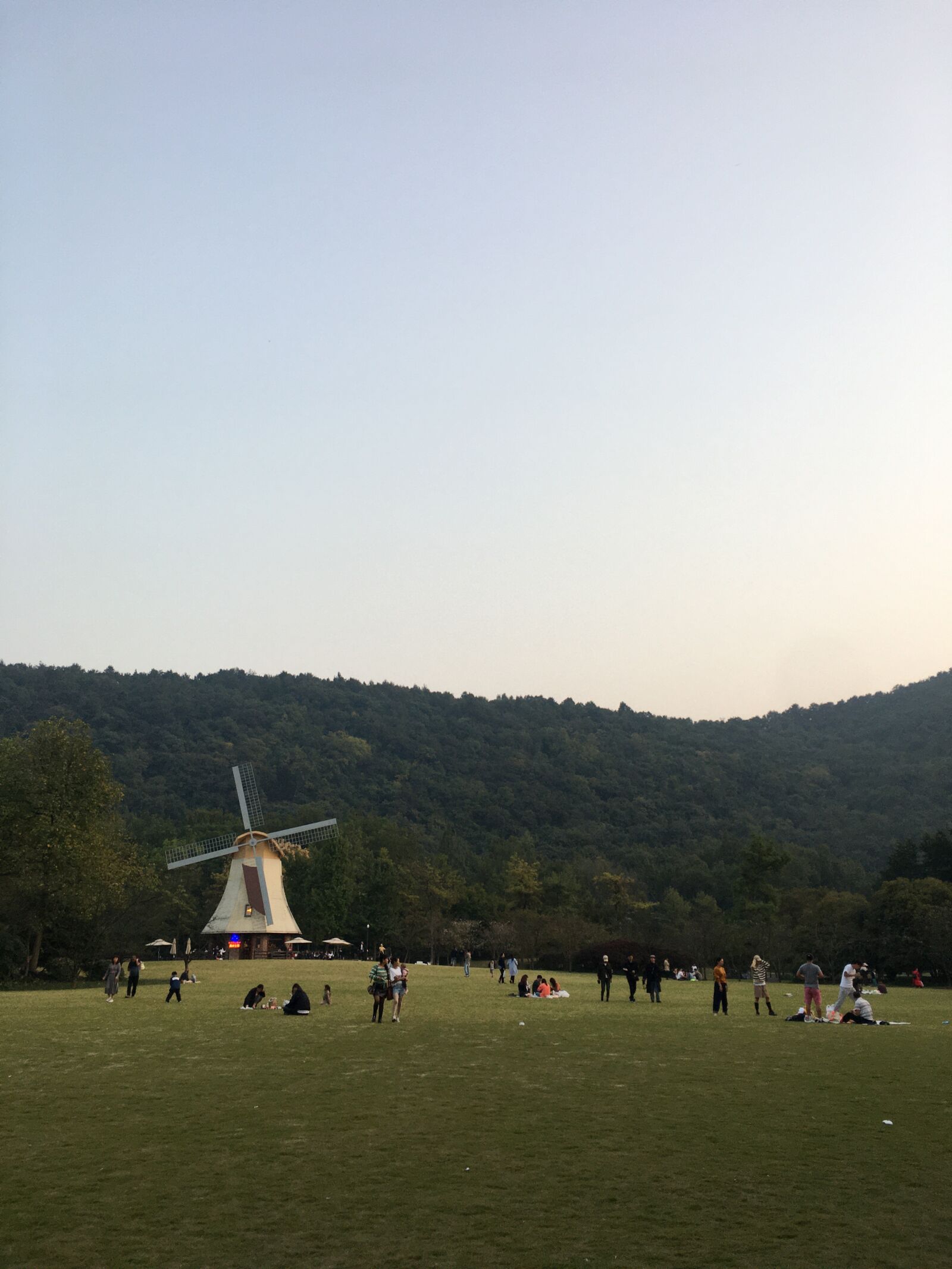 Apple iPhone 6s sample photo. Sky, park photography