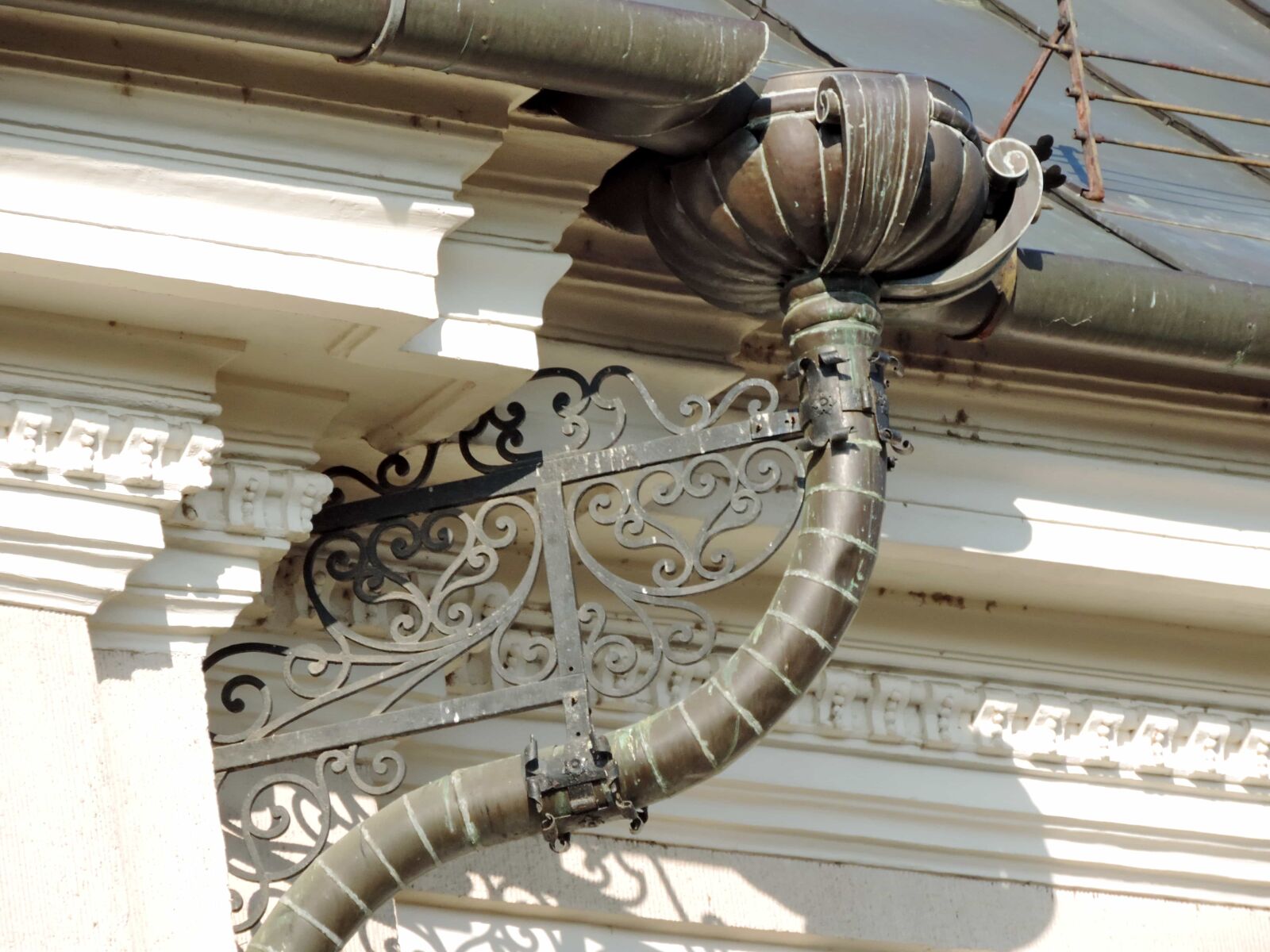 Nikon Coolpix P520 sample photo. Architectural style, baroque, cast photography
