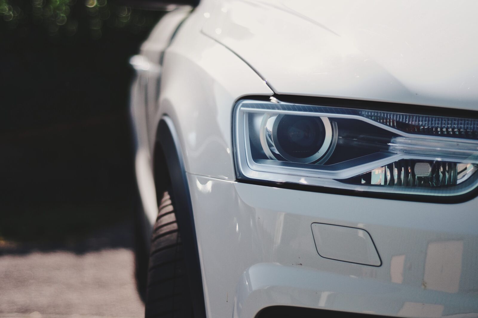 Nikon D300S sample photo. Car, luxury, white photography