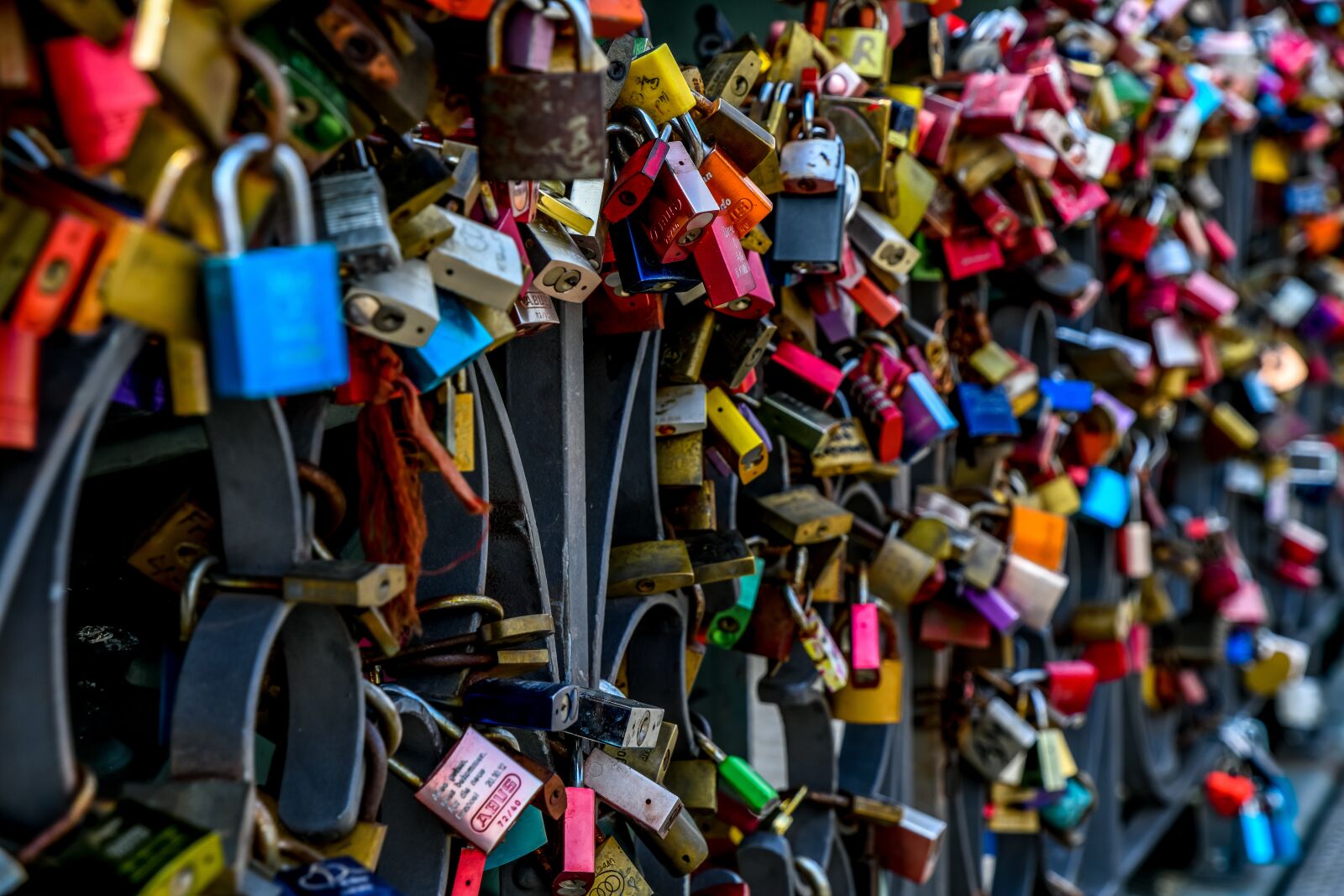Tamron 28-300mm F3.5-6.3 Di VC PZD sample photo. Padlocks, bridge railing, love photography