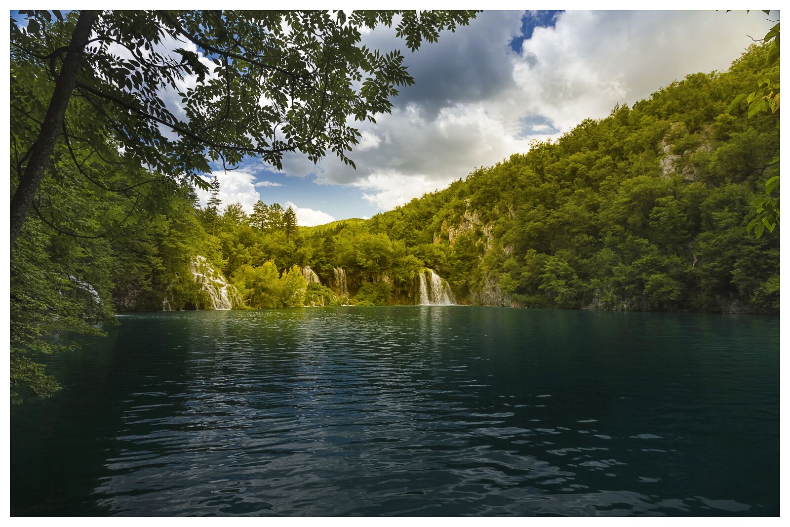 Canon EOS 7D + Canon EF-S 15-85mm F3.5-5.6 IS USM sample photo. Plitvickie lakes, waterfalls, croatia photography