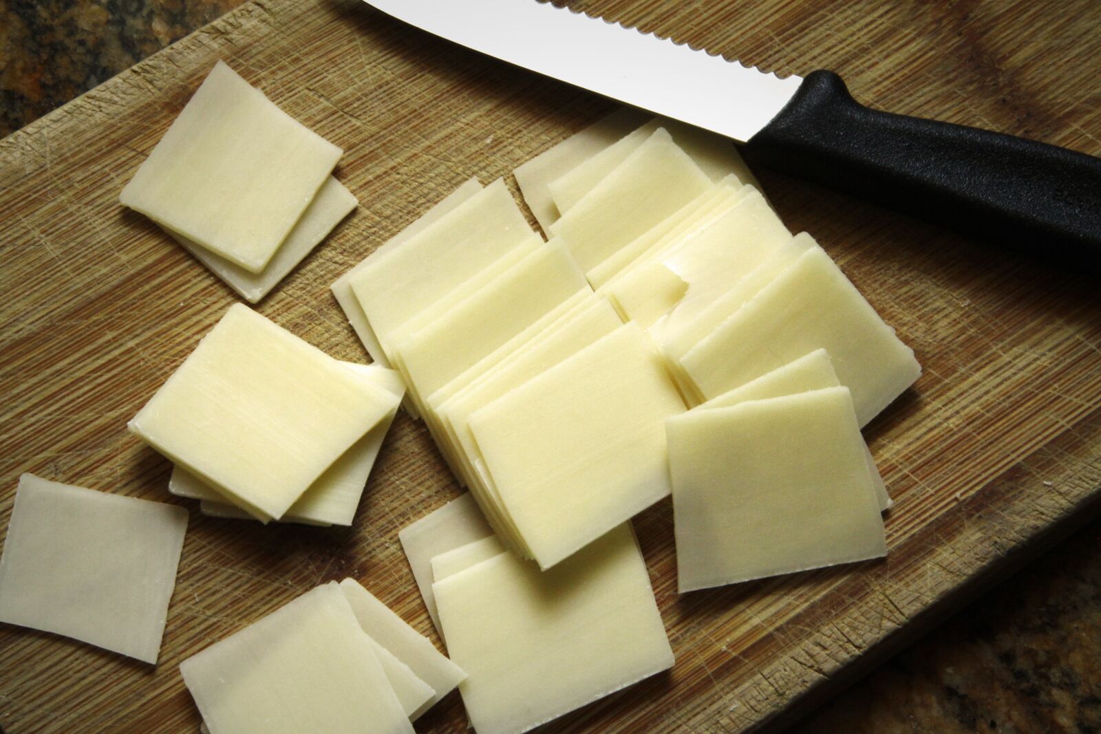 Canon EOS 50D sample photo. Cheese, slices, cutting photography