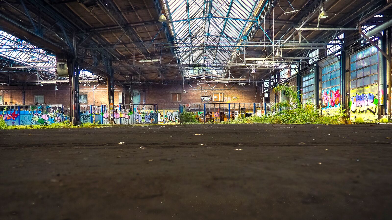 Olympus OM-D E-M10 sample photo. Lost places, pforphoto, old photography
