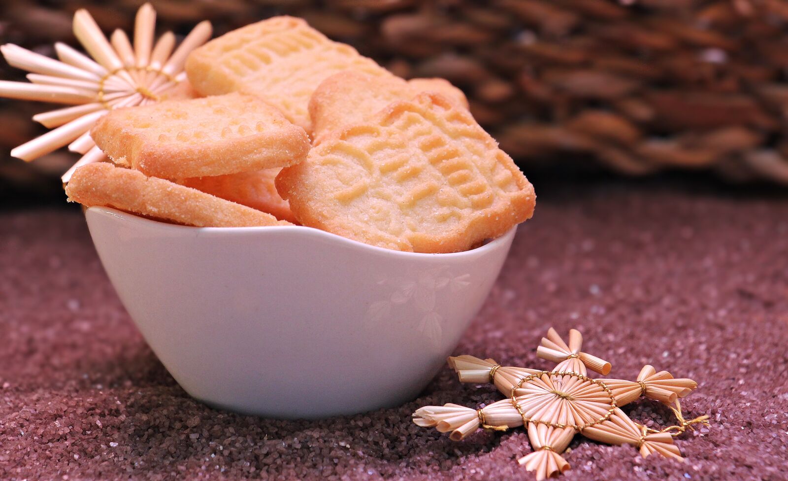 Canon EOS 550D (EOS Rebel T2i / EOS Kiss X4) sample photo. Speculaas, pastries, christmas cookies photography