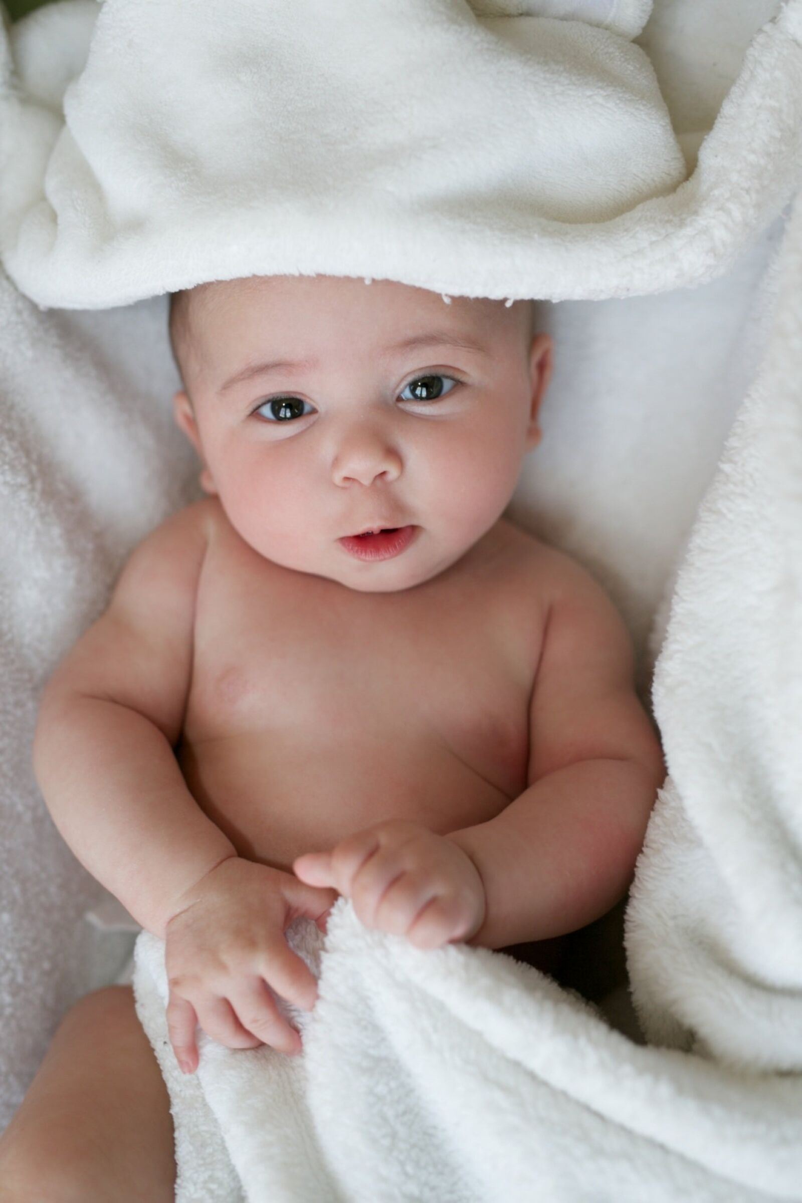 Canon EOS 5D Mark III sample photo. Baby, blanket, newborn photography