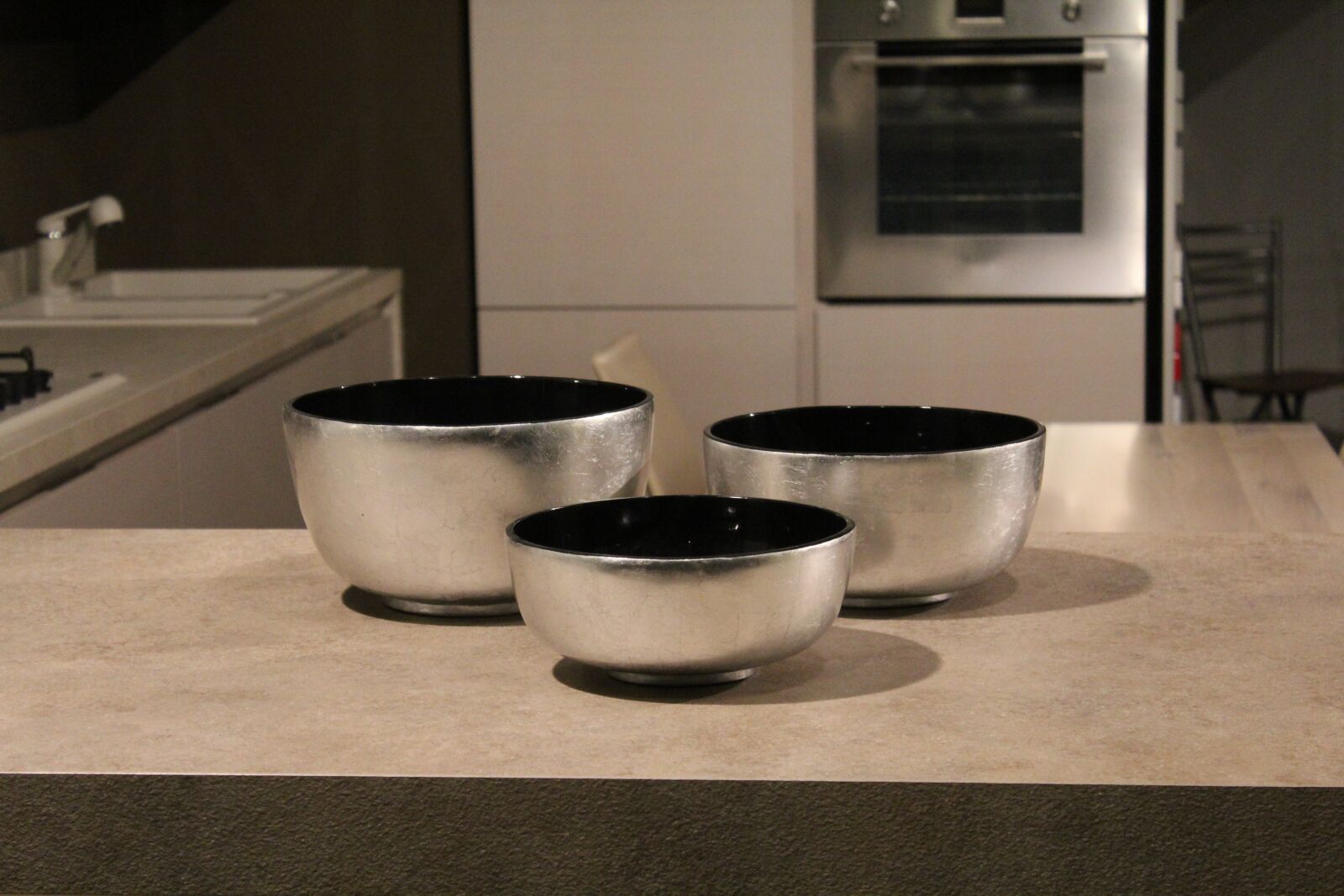 Canon EOS 1200D (EOS Rebel T5 / EOS Kiss X70 / EOS Hi) sample photo. Tableware, pots, kitchen photography