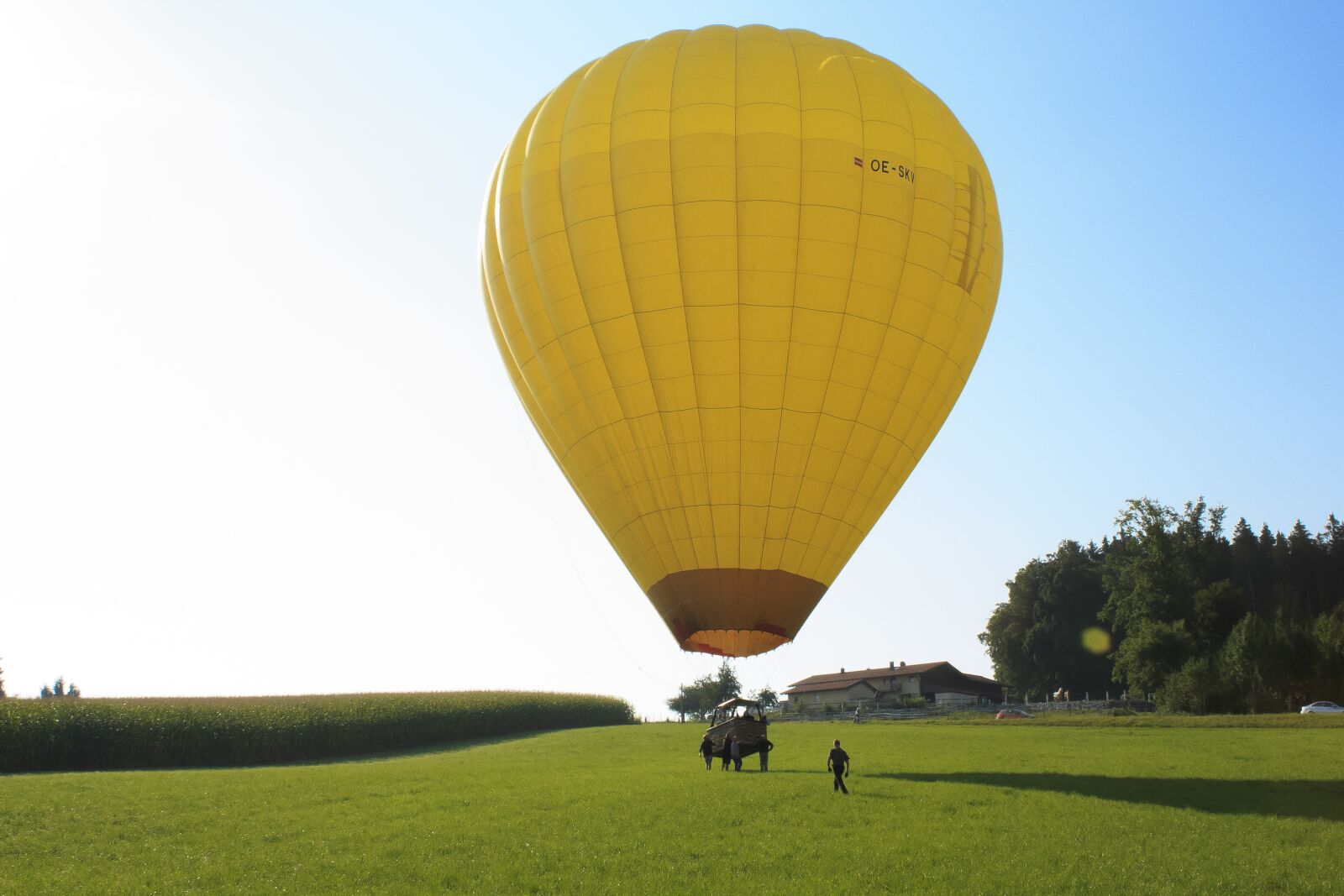 Canon EOS 1300D (EOS Rebel T6 / EOS Kiss X80) sample photo. Balloon, gas tight envelope photography