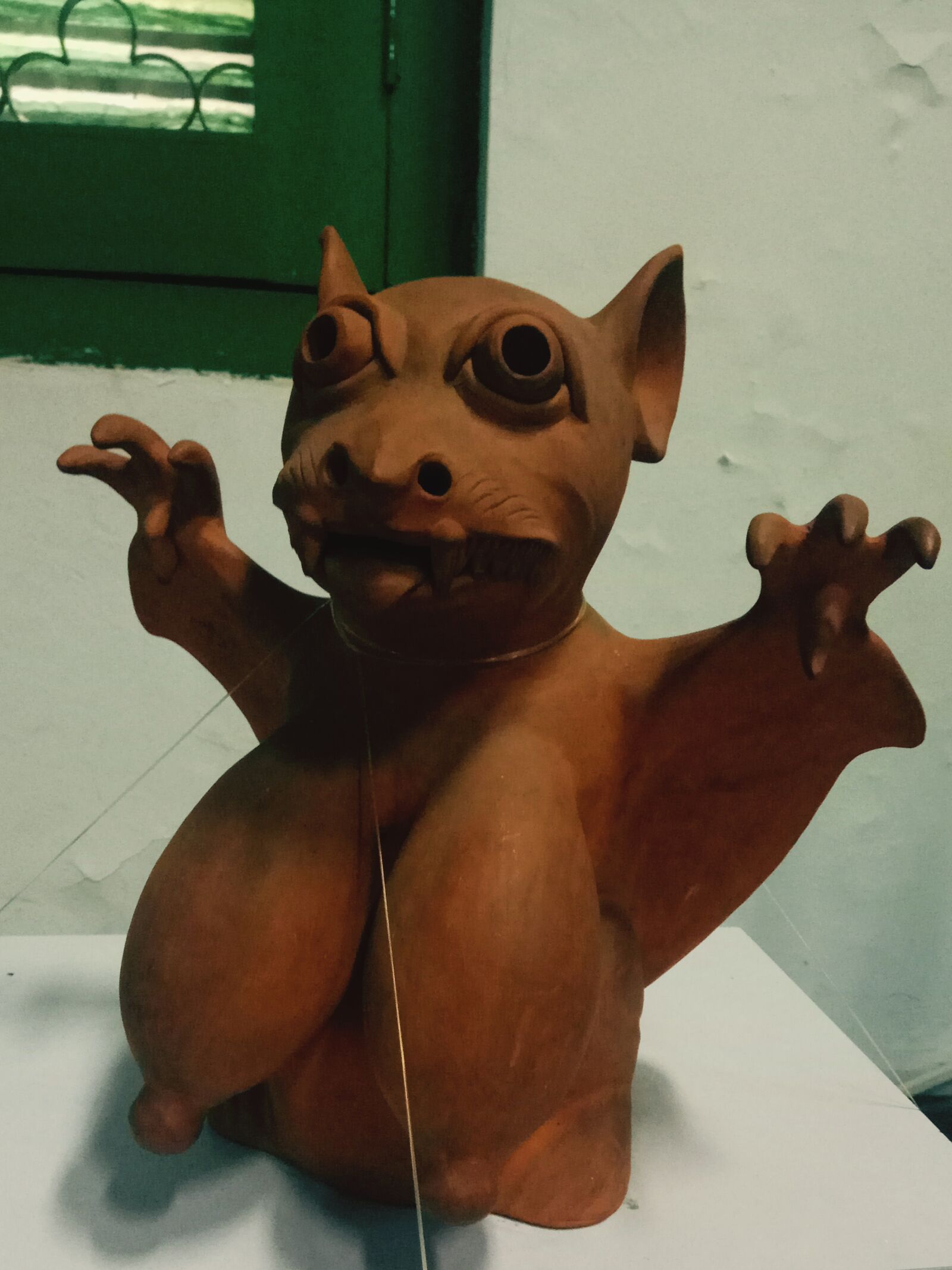 Xiaomi Redmi Note 4 sample photo. Ceramic, artifact, bat photography
