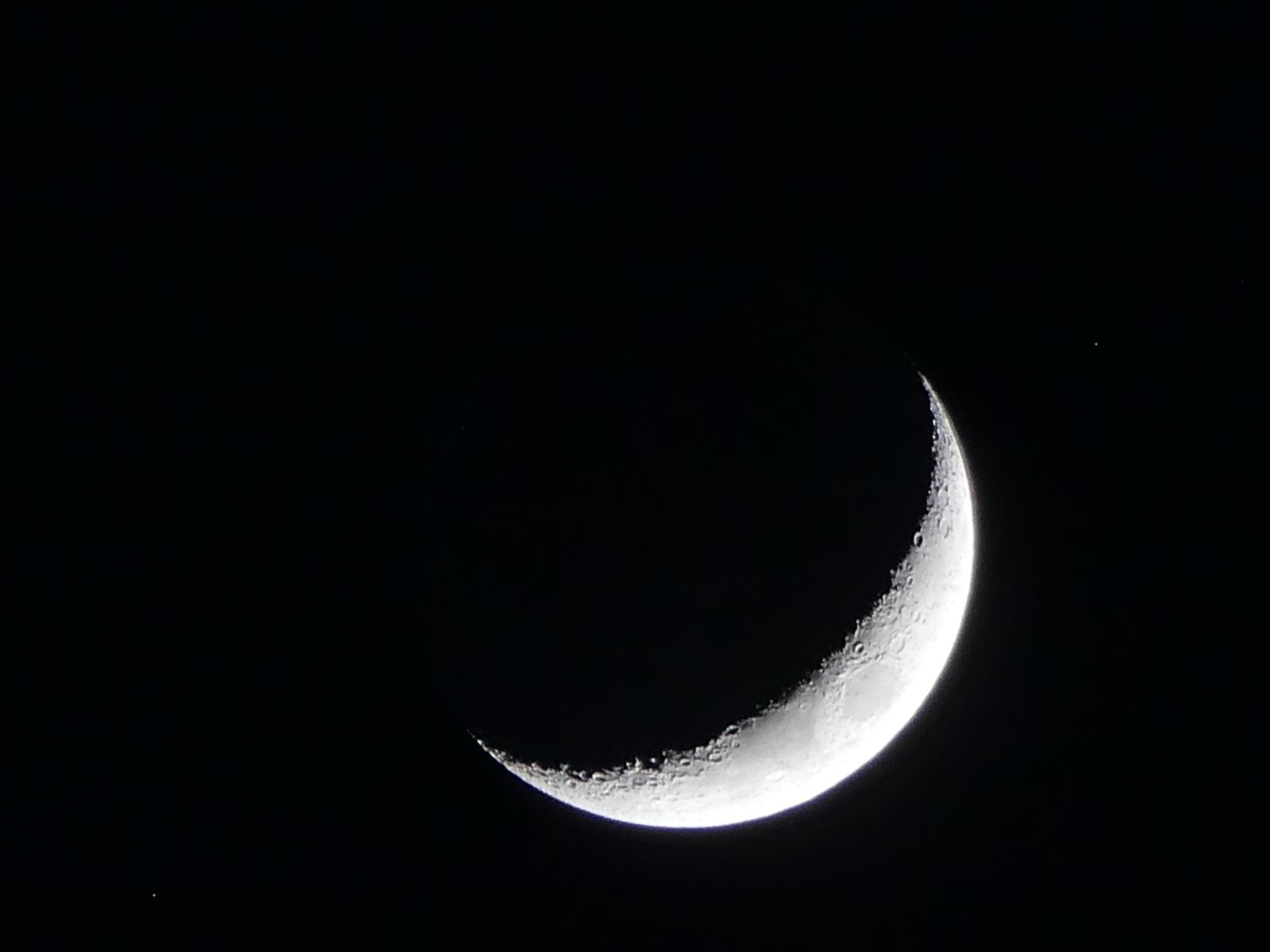 Panasonic Lumix DMC-FZ1000 sample photo. Moon, night, space photography