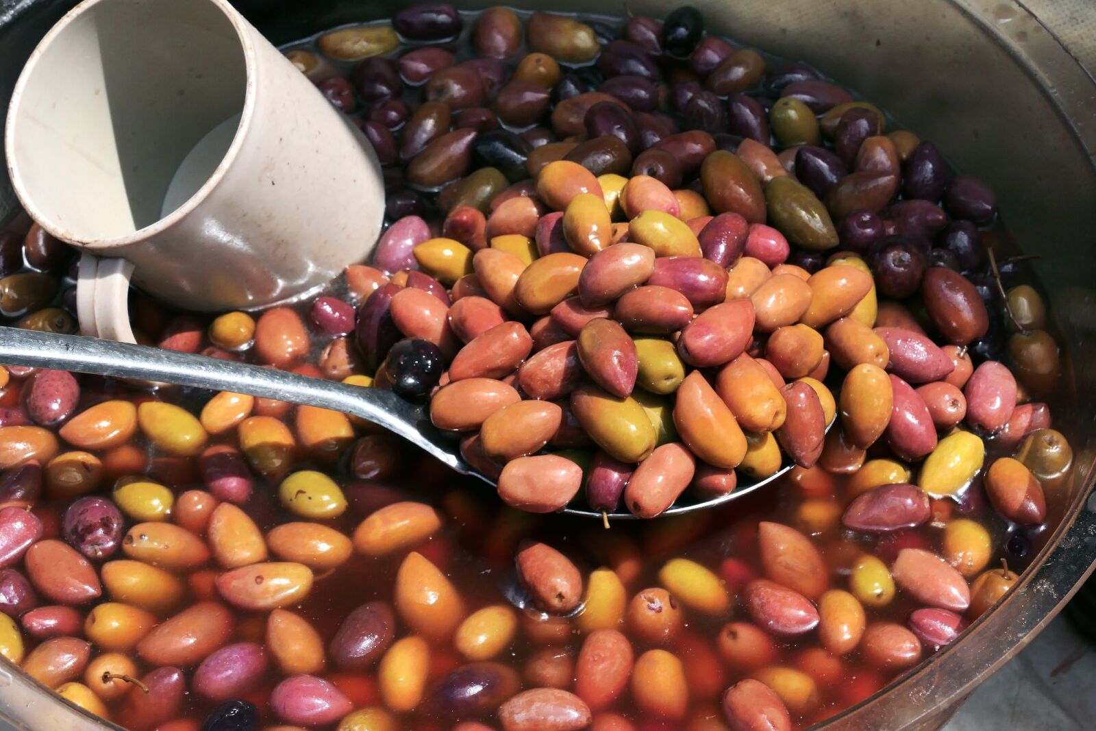 Panasonic Lumix DMC-FZ1000 sample photo. Beans, sweet beans, a photography