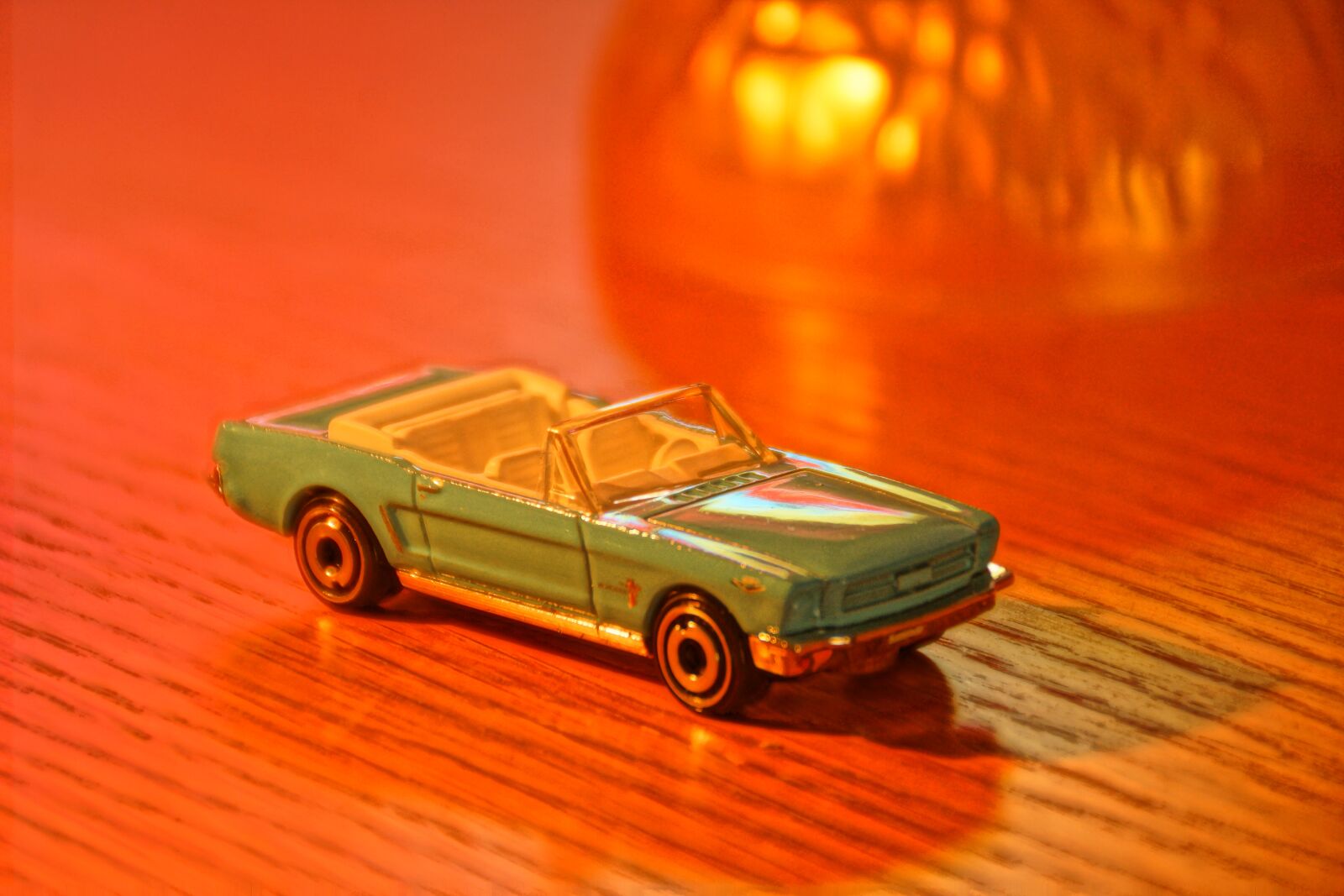 Sony SLT-A77 + Sony DT 18-200mm F3.5-6.3 sample photo. Auto, model car, toy photography