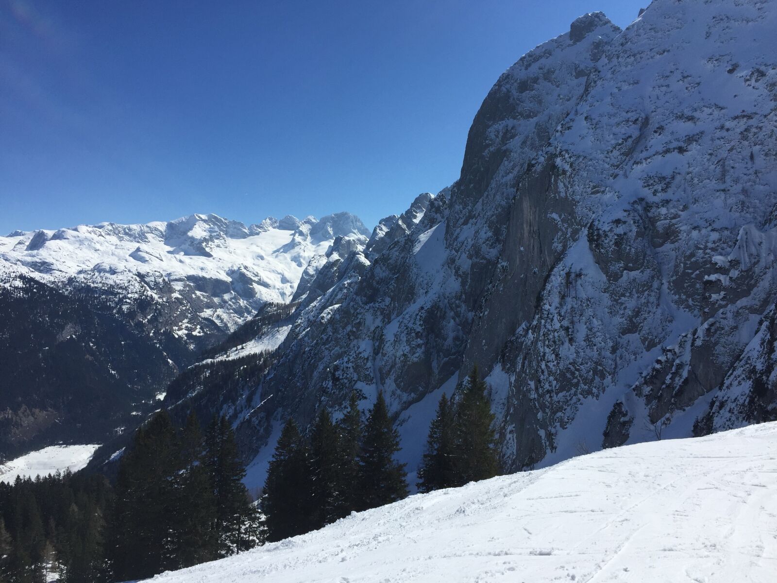 Apple iPhone 6 sample photo. Mountain, snow, winter photography