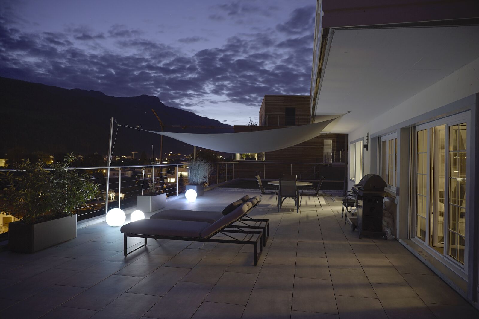 Sony FE 24-105mm F4 G OSS sample photo. Villa, house, architecture photography