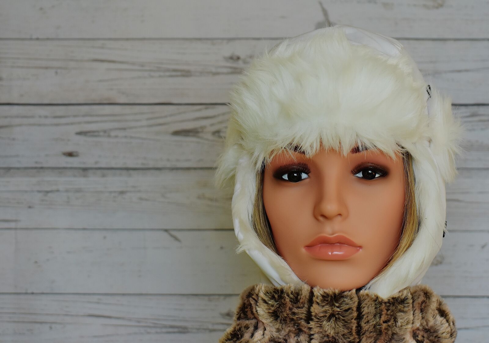 Nikon D7200 sample photo. Winter, cap, white photography