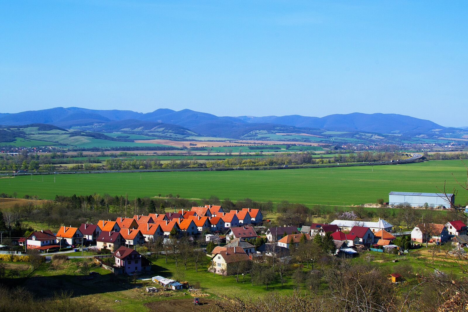 Nikon D3100 sample photo. Beckov, nature, houses photography
